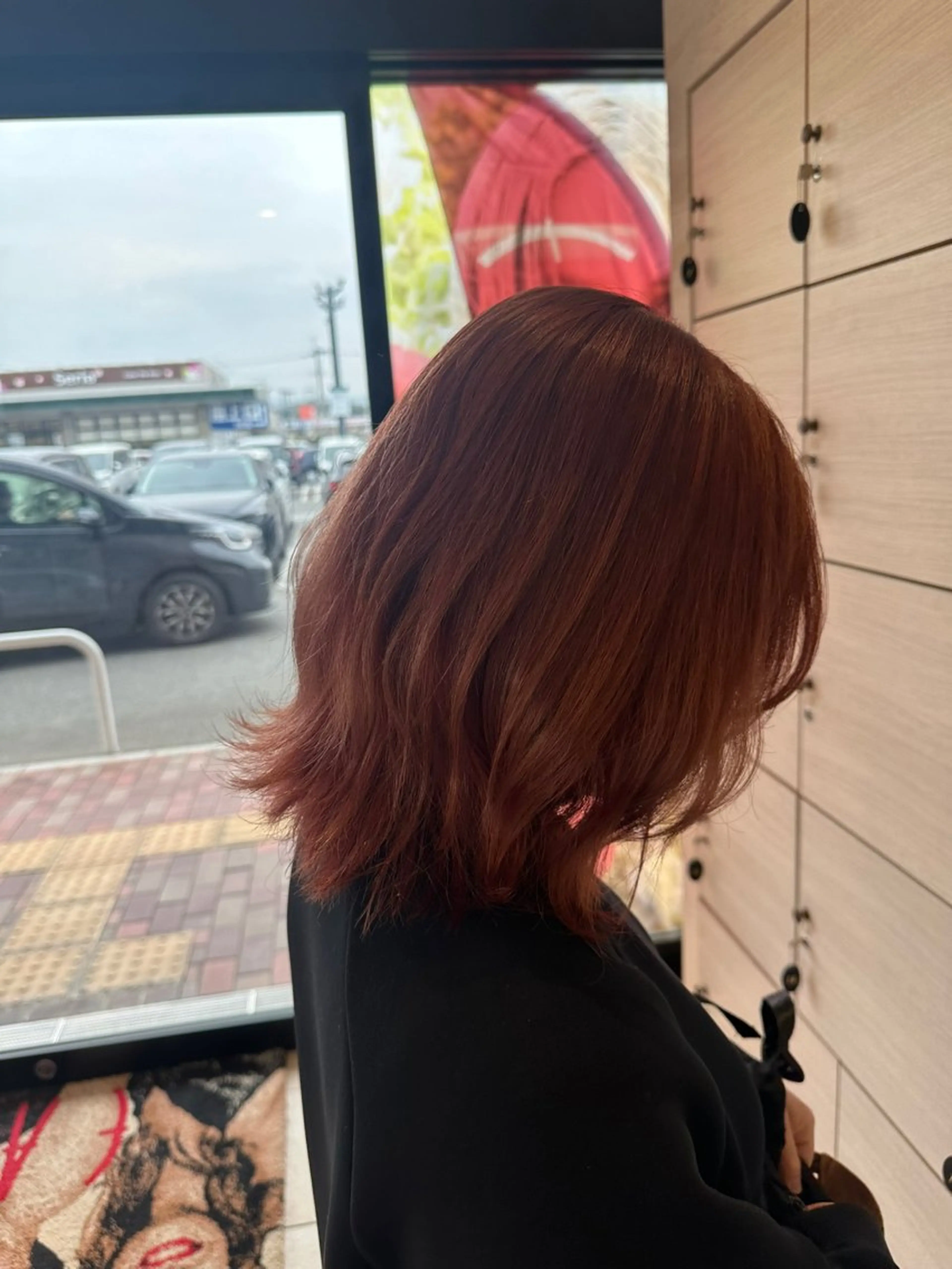 カラー 松井 千鳥のヘアスタイル