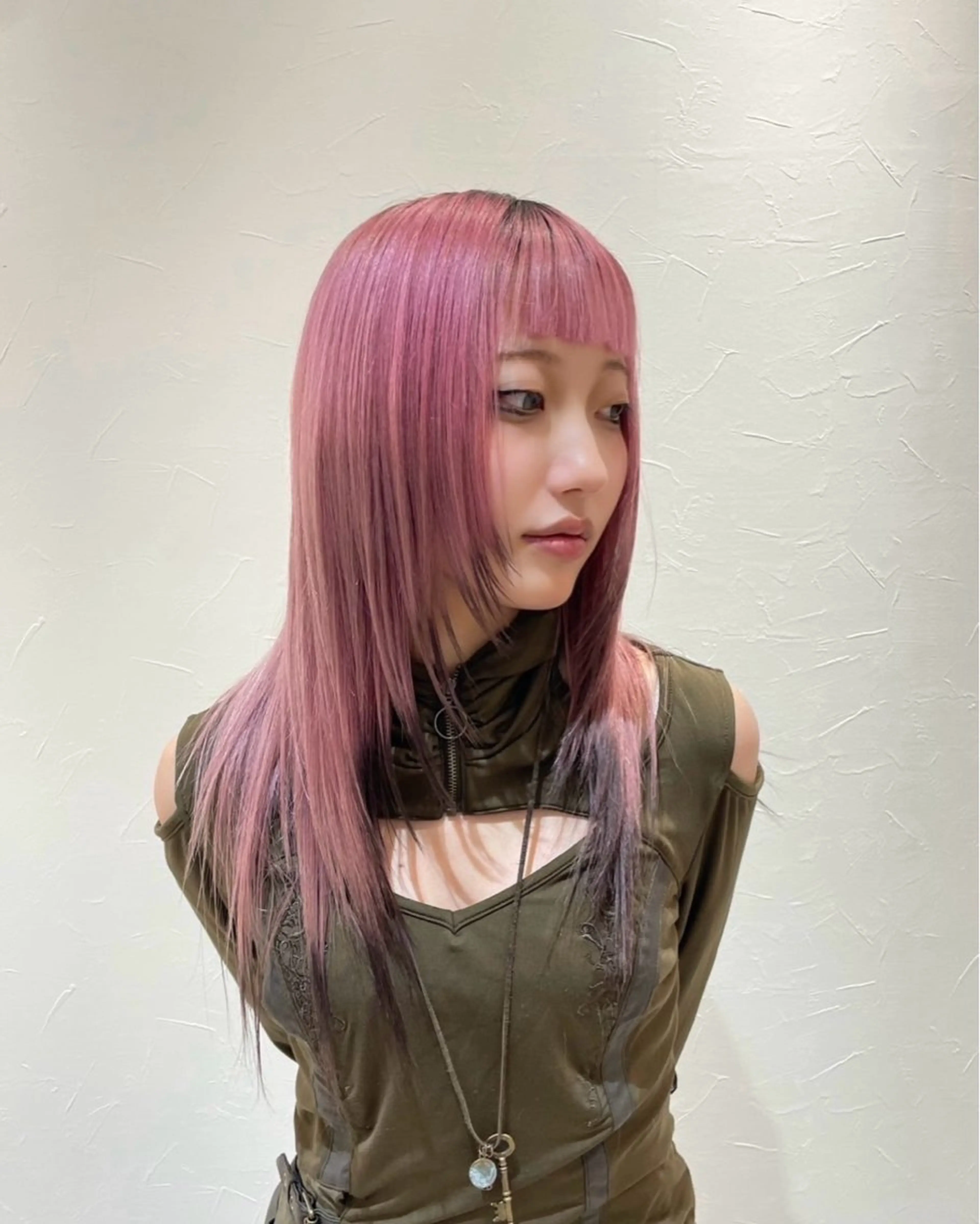 セミロング カラー こだわりハイトーン/ ケアブリーチ/岸のヘアスタイル