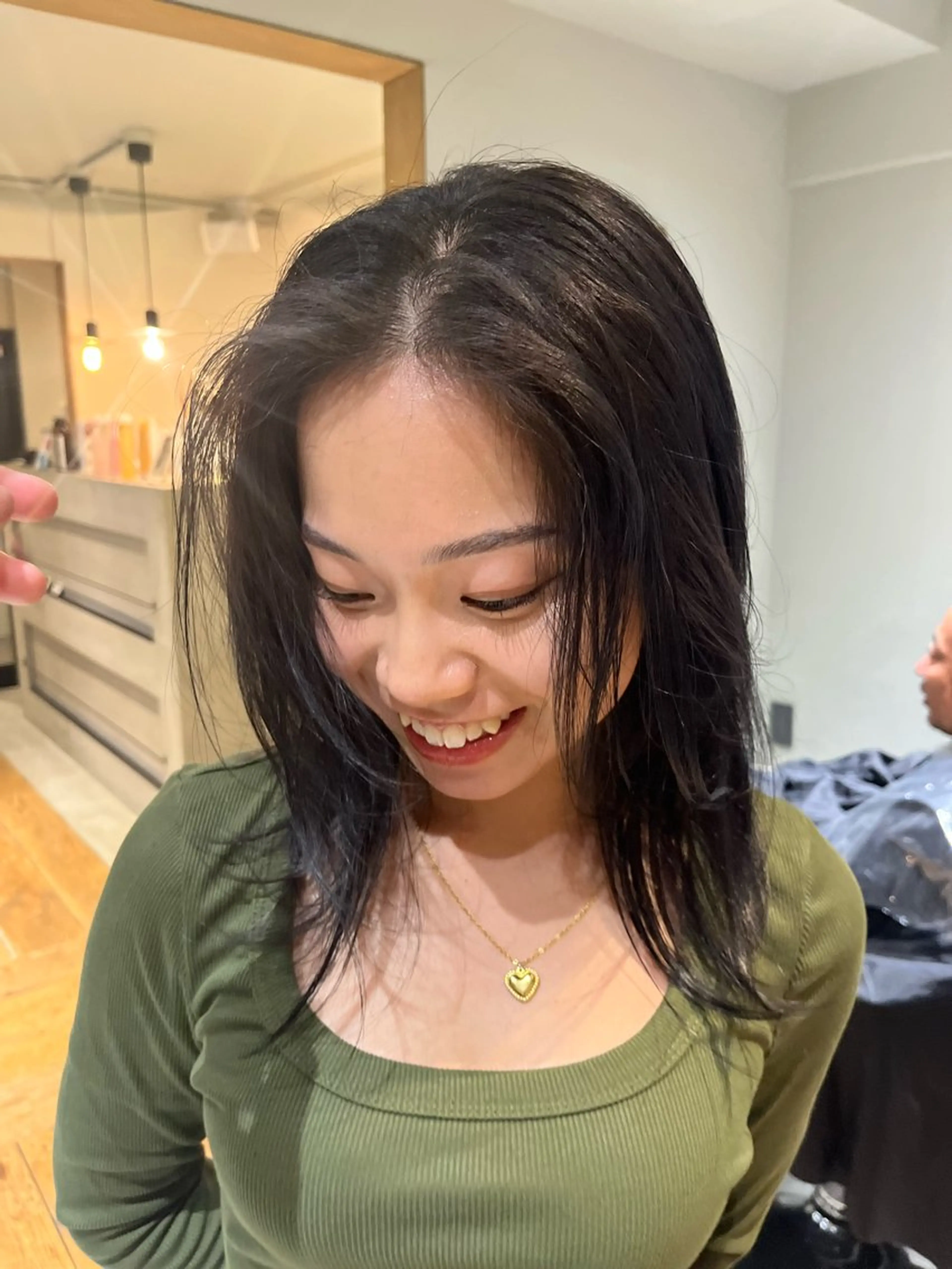 カラー YUI／レイヤー カット/透明感カラーのヘアスタイル