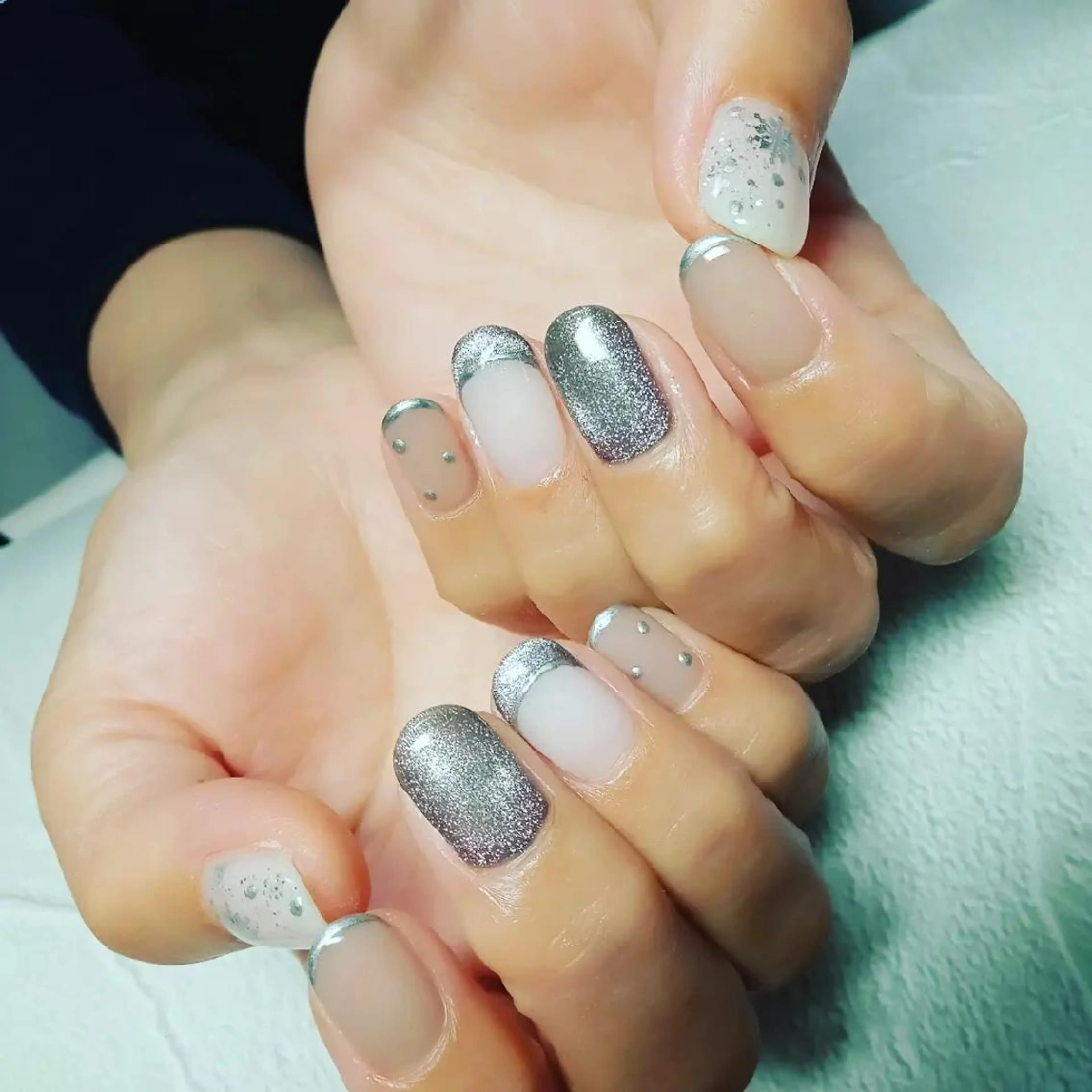 ネイル ドット フレンチネイル キラキラネイル 韓国ネイル マグネットネイル ハンドネイル flure de neige yukiのネイルデザイン