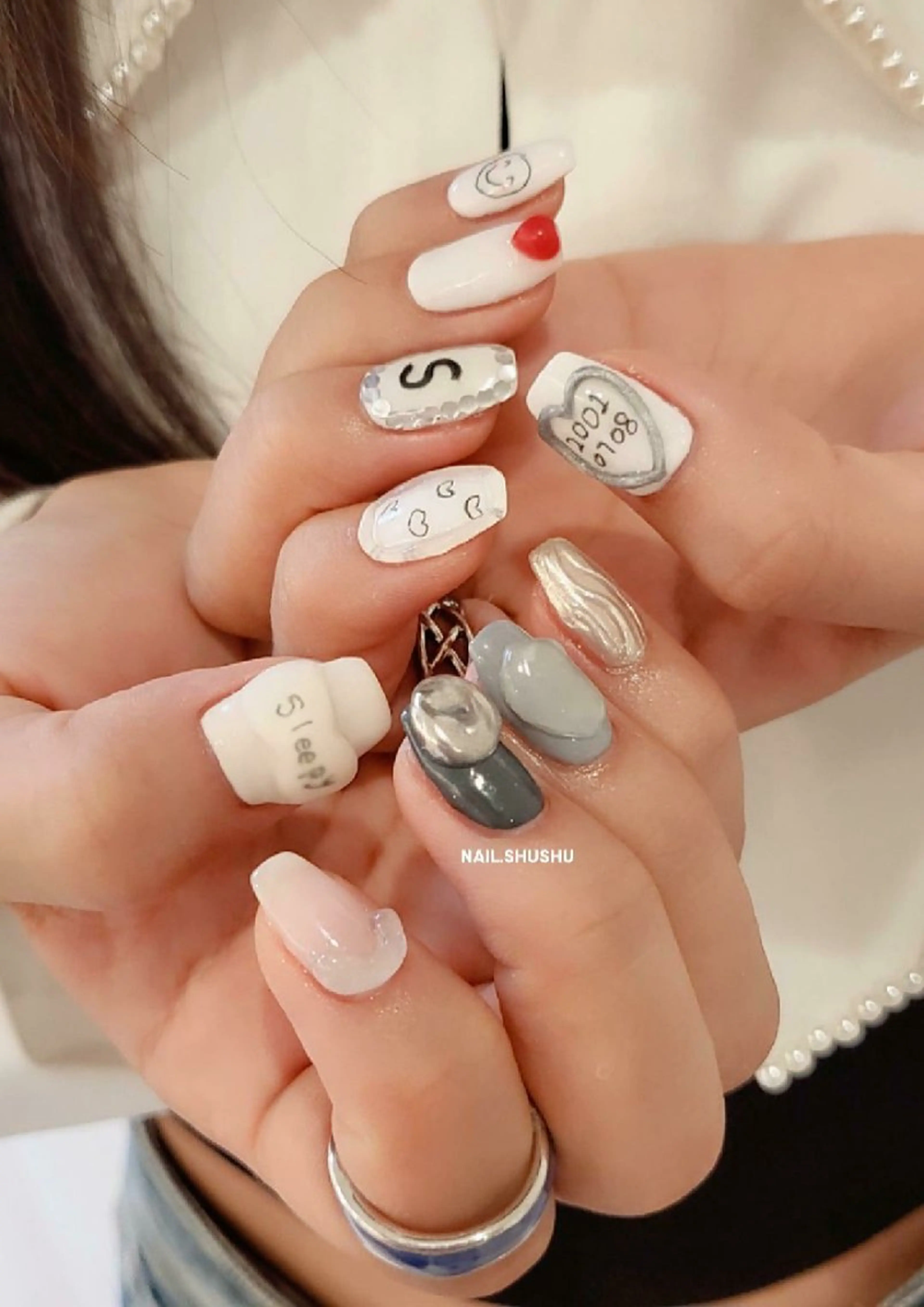 ネイル 持ち込み ニュアンスネイル ワンカラーネイル シンプルネイル 3dパーツ/流行り 👧shushu❤️のネイルデザイン