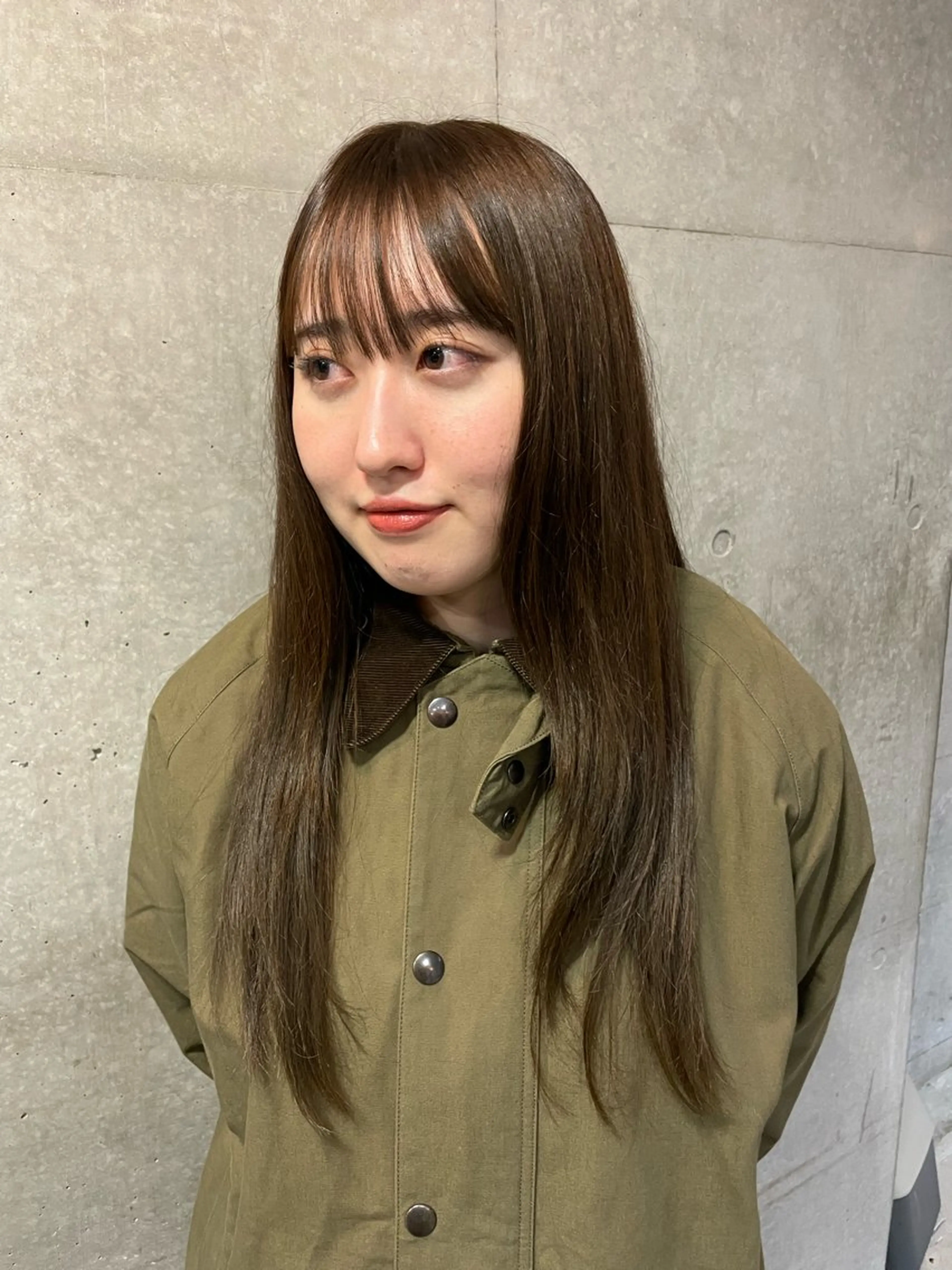 ロング カラー 金尾 凜のヘアスタイル