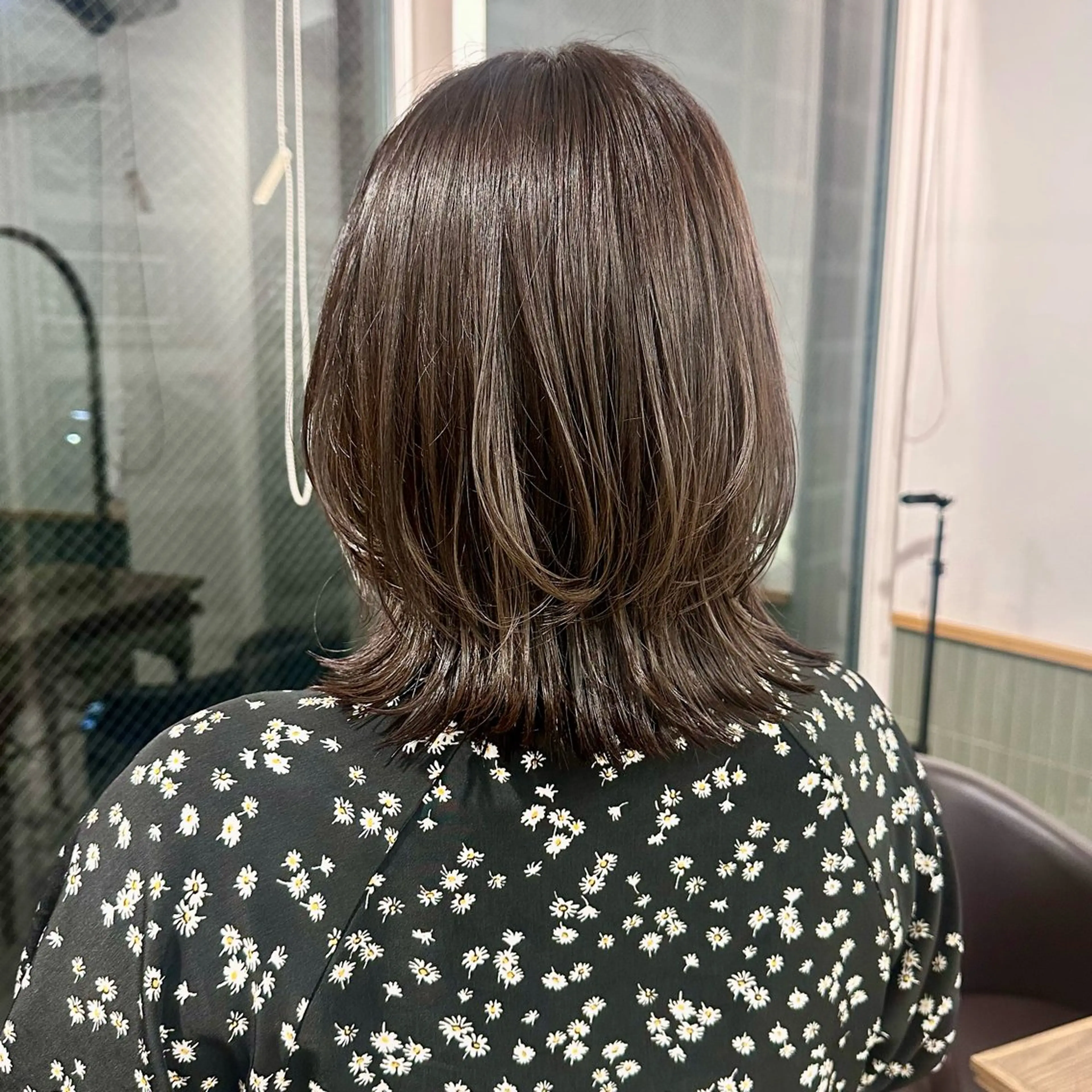 ミディアム カラー カット ヘアカラー トリートメント ブリーチなし/レイヤ ー特化🌈Tommyのヘアスタイル