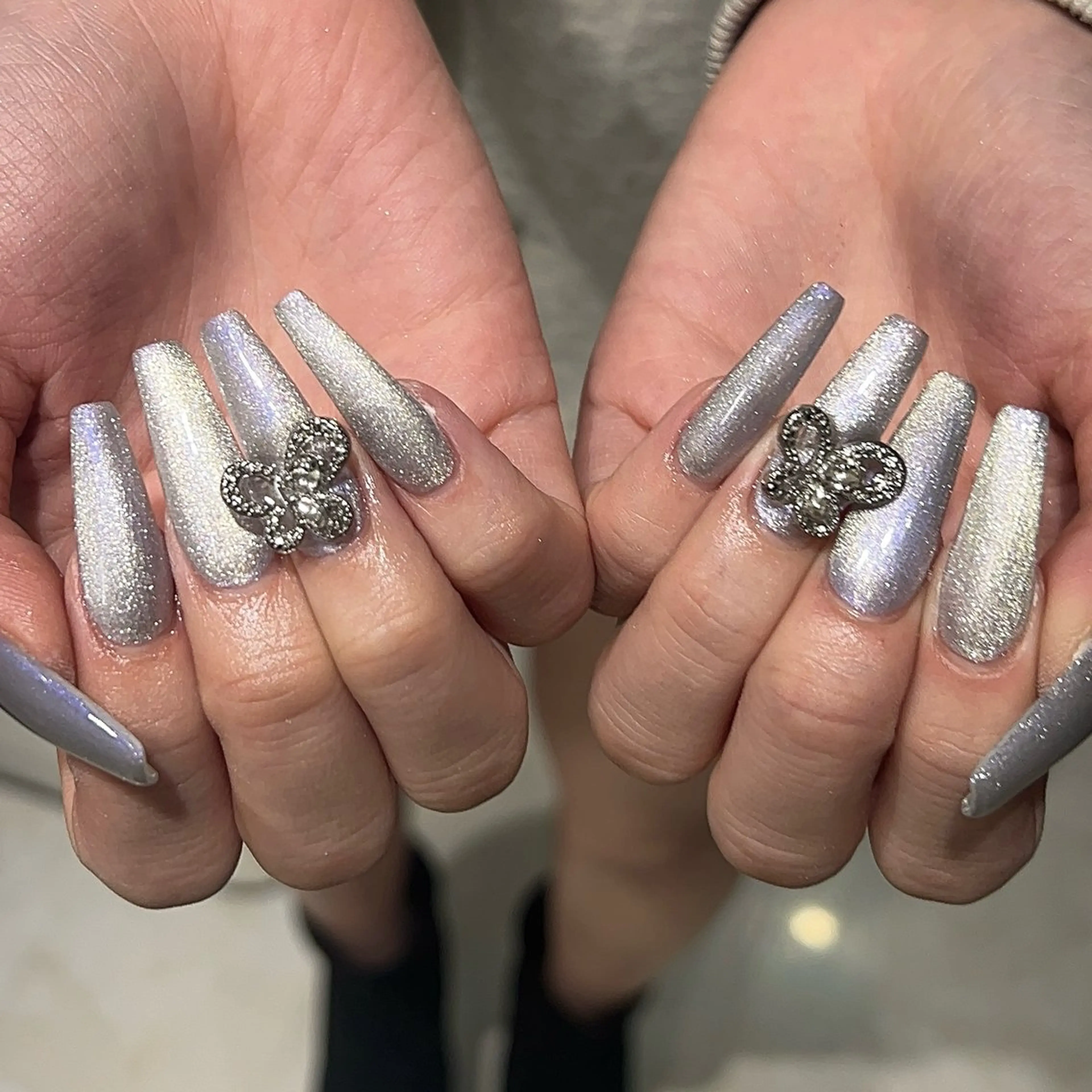 ネイル MODA MANAMIᵕ̈のネイルデザイン