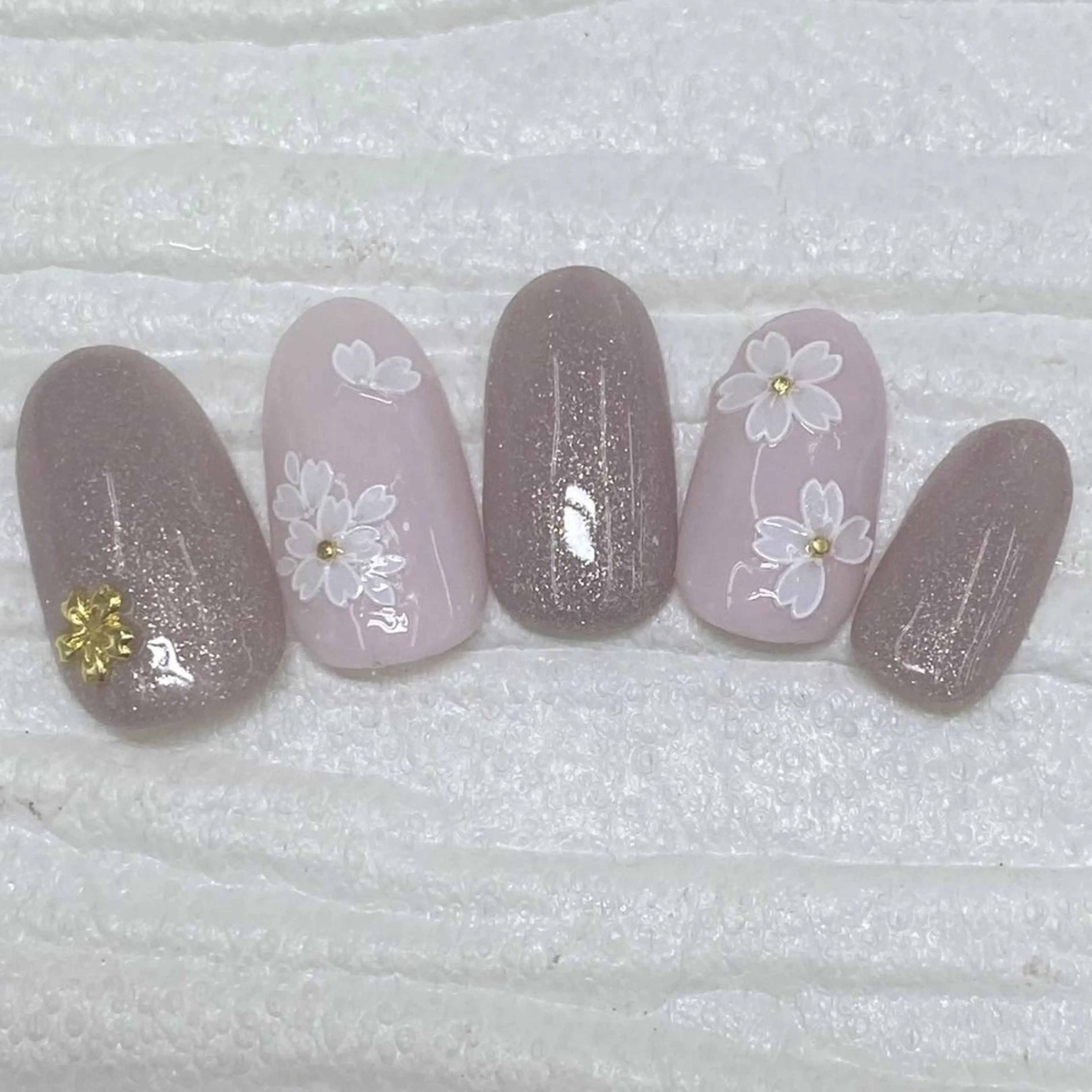 ネイル Nail salon Honey Beeのネイルデザイン