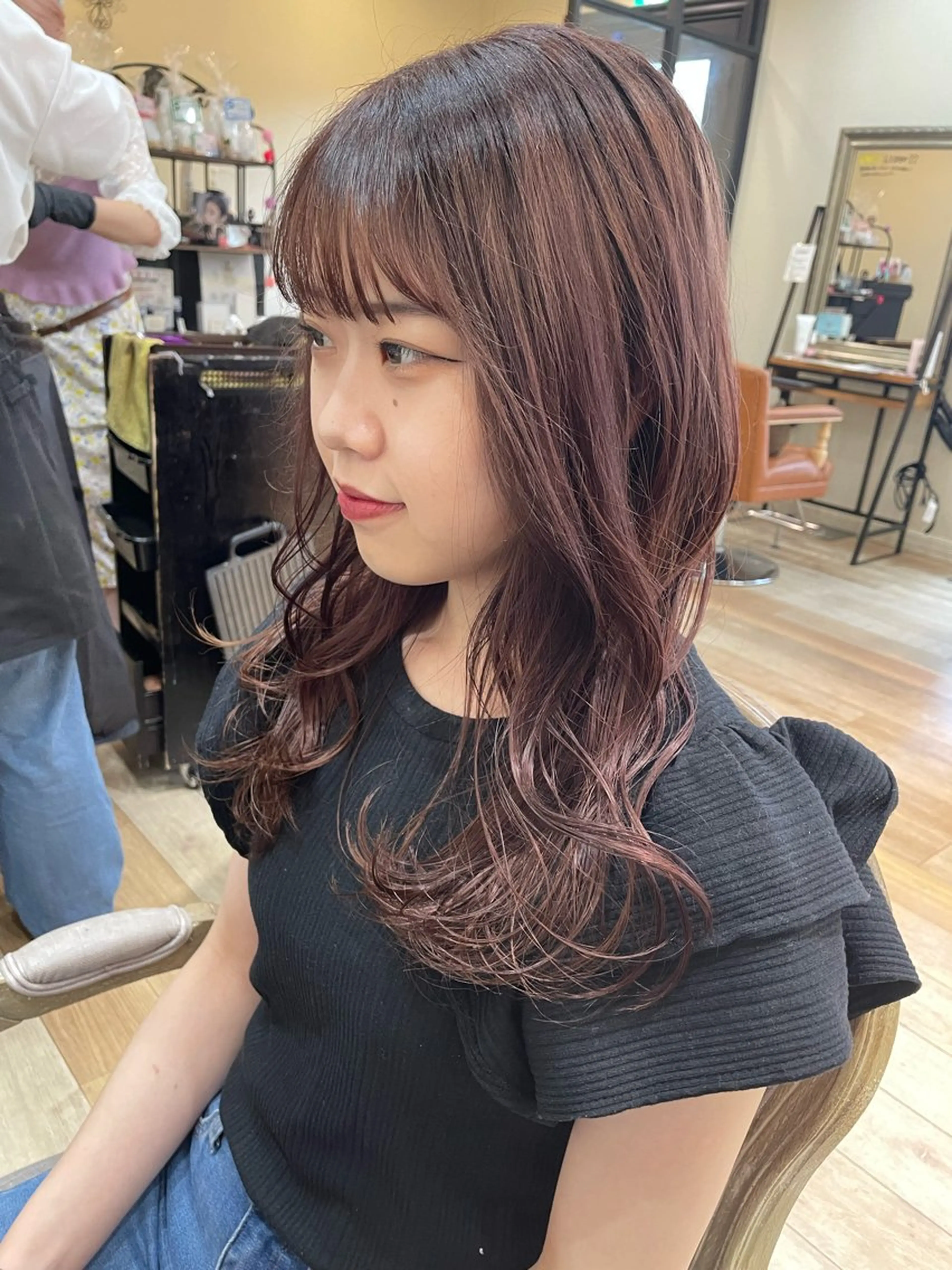 セミロング ピンクブラウン 亀川蓮 Agu hairのヘアスタイル