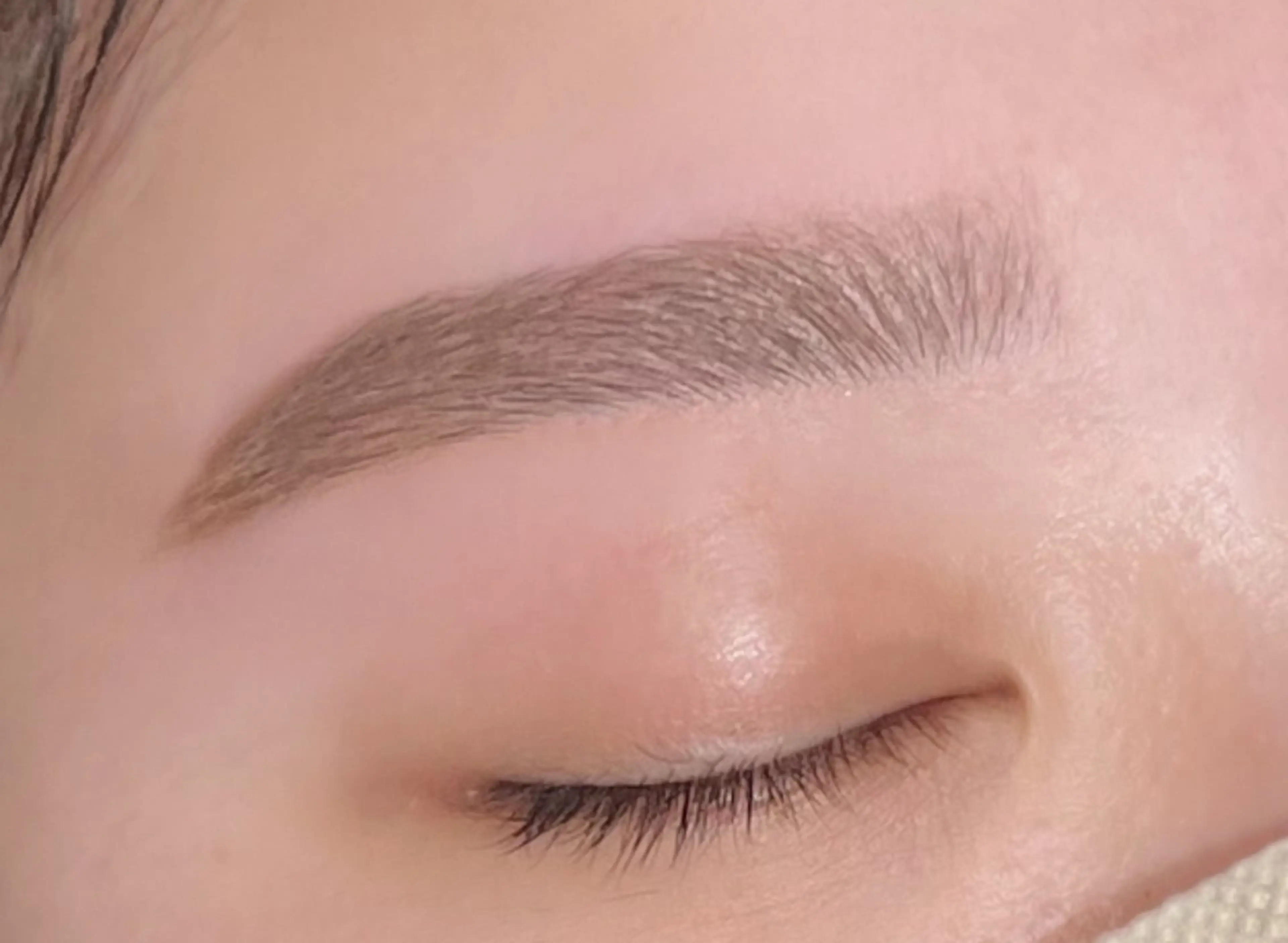 【女性限定メニュー】アイブロウWAX+（間引き）+メイク◆通常¥7,000の写真