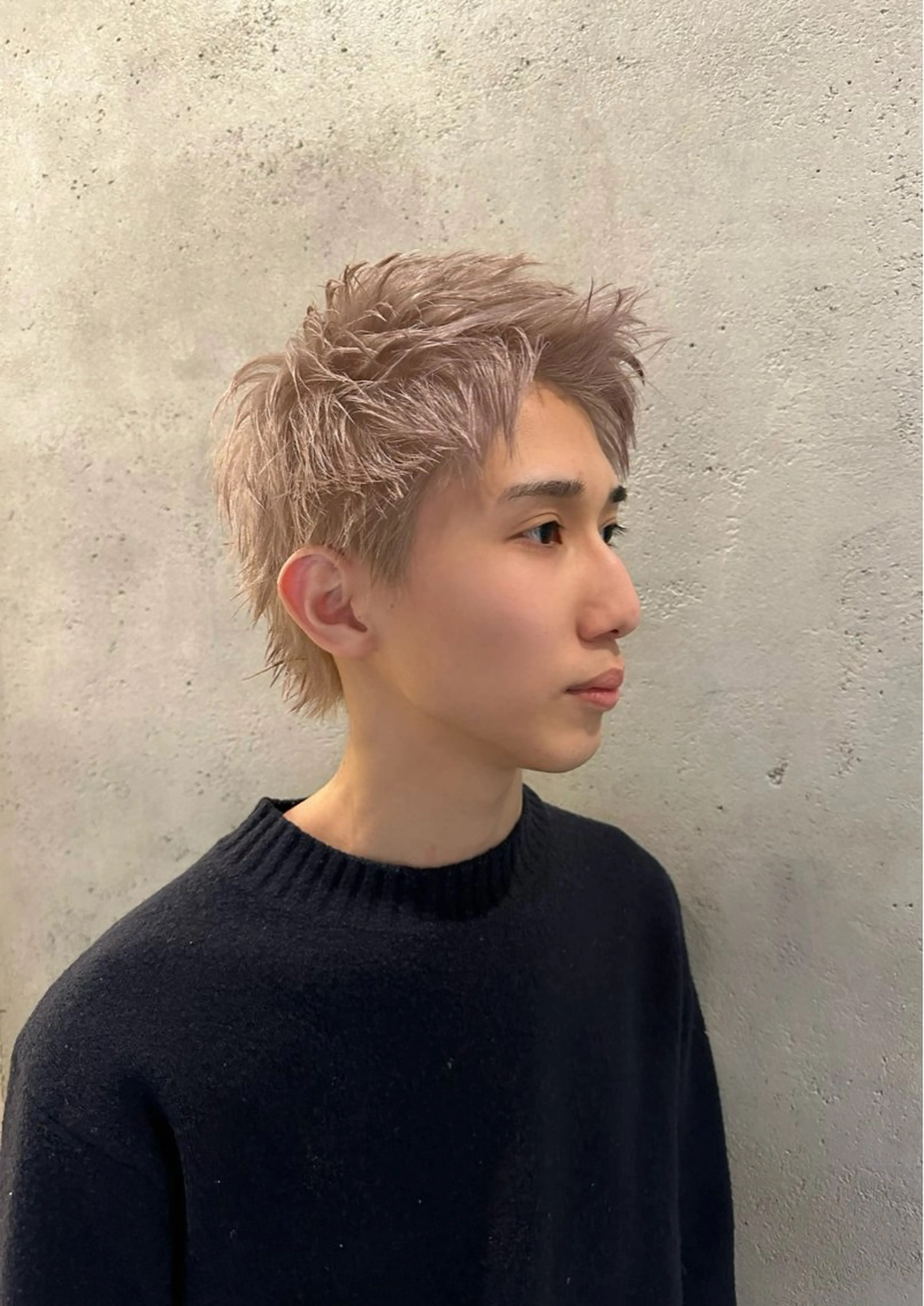 ショート カラー メンズ スパイキーショート ベージュカラー ホワイトベージュ ショートヘア 溜 一太のヘアスタイル