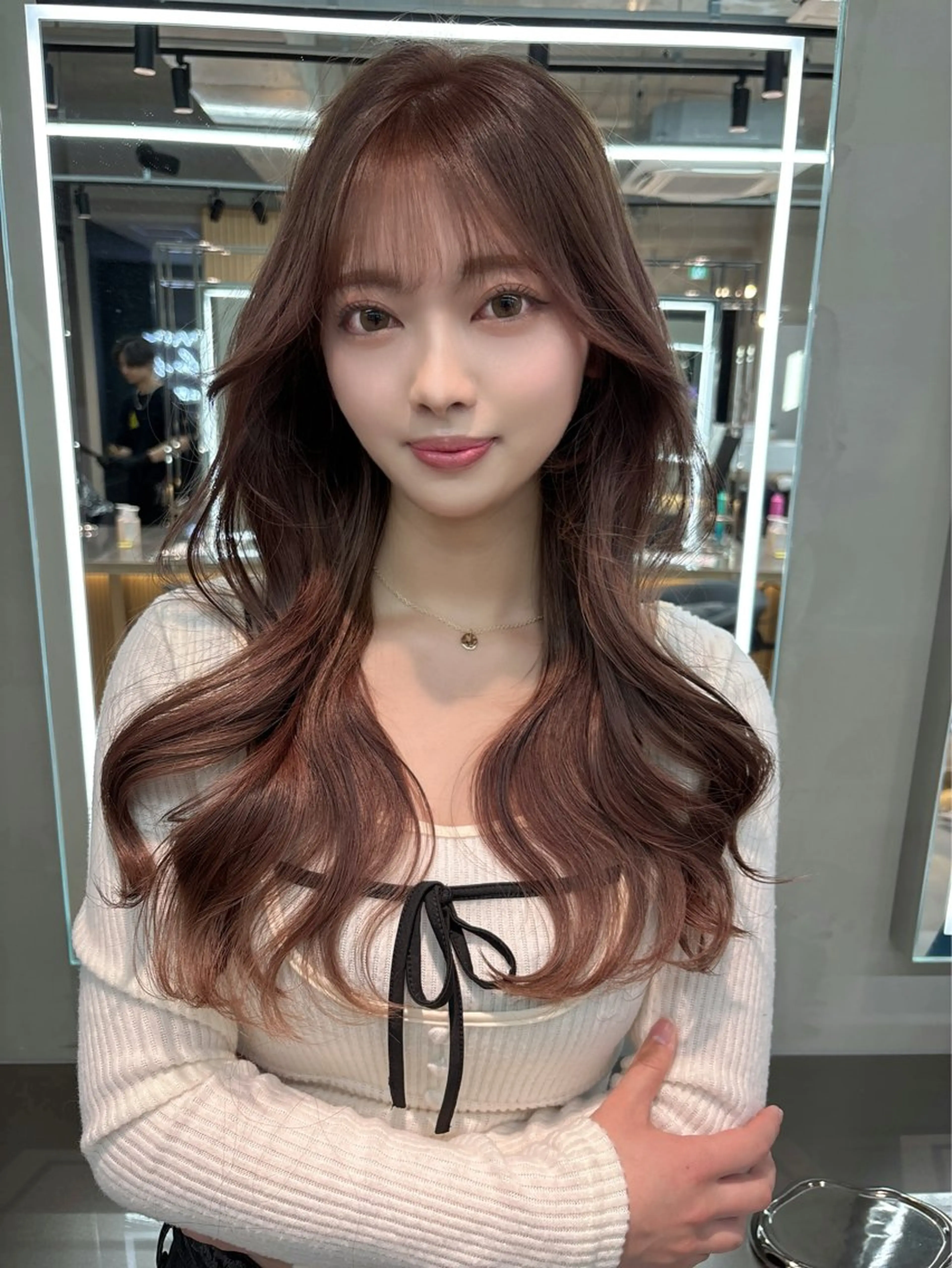 ミディアム カラー ミディアムレイヤー 透明感カラー ボブ 顔まわりレイヤー 韓国風ヘア 【美髪矯正】 吉村　清志のヘアスタイル