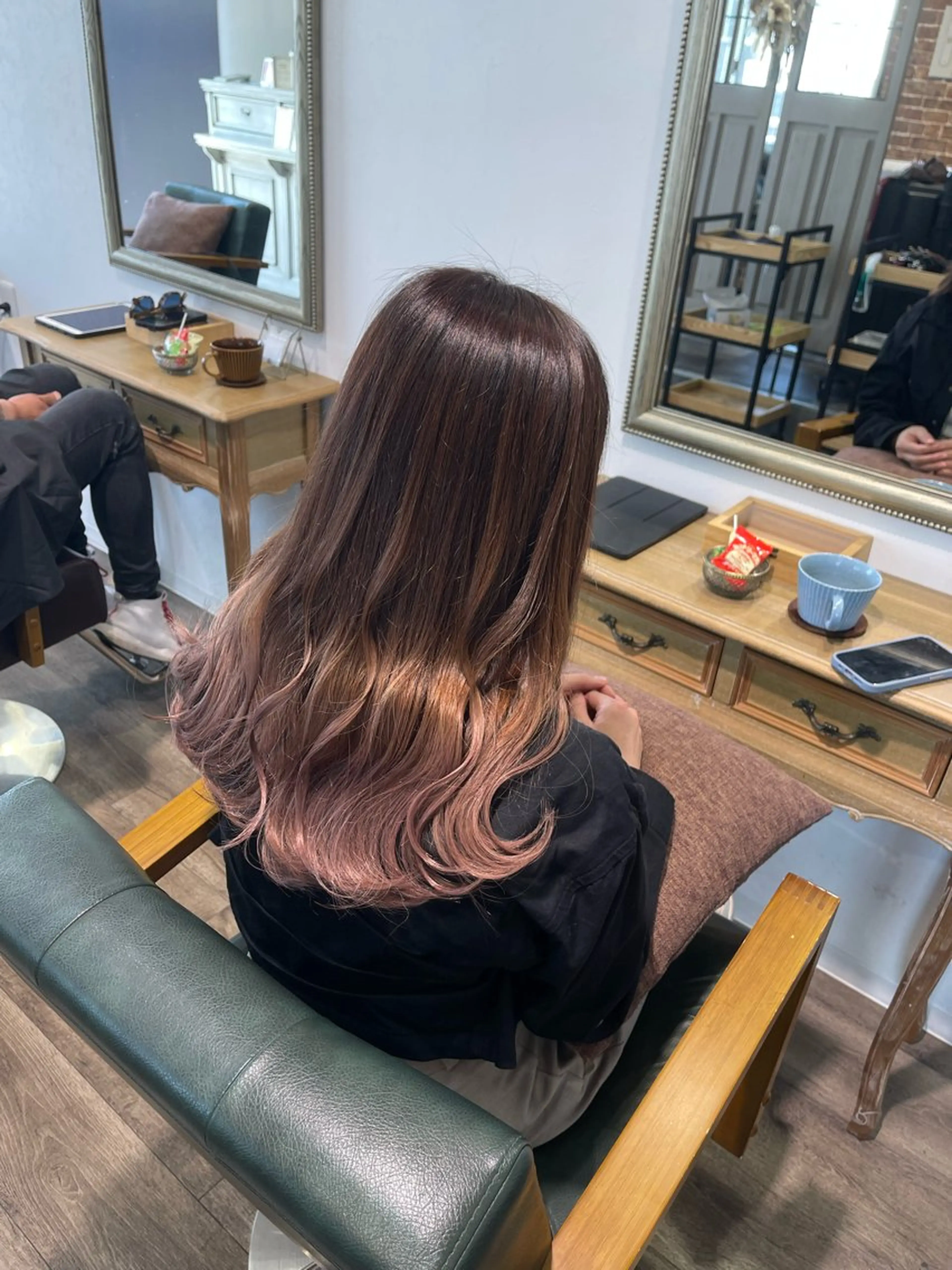 ロング カラー ヘアカラー Felice Erikaのヘアスタイル