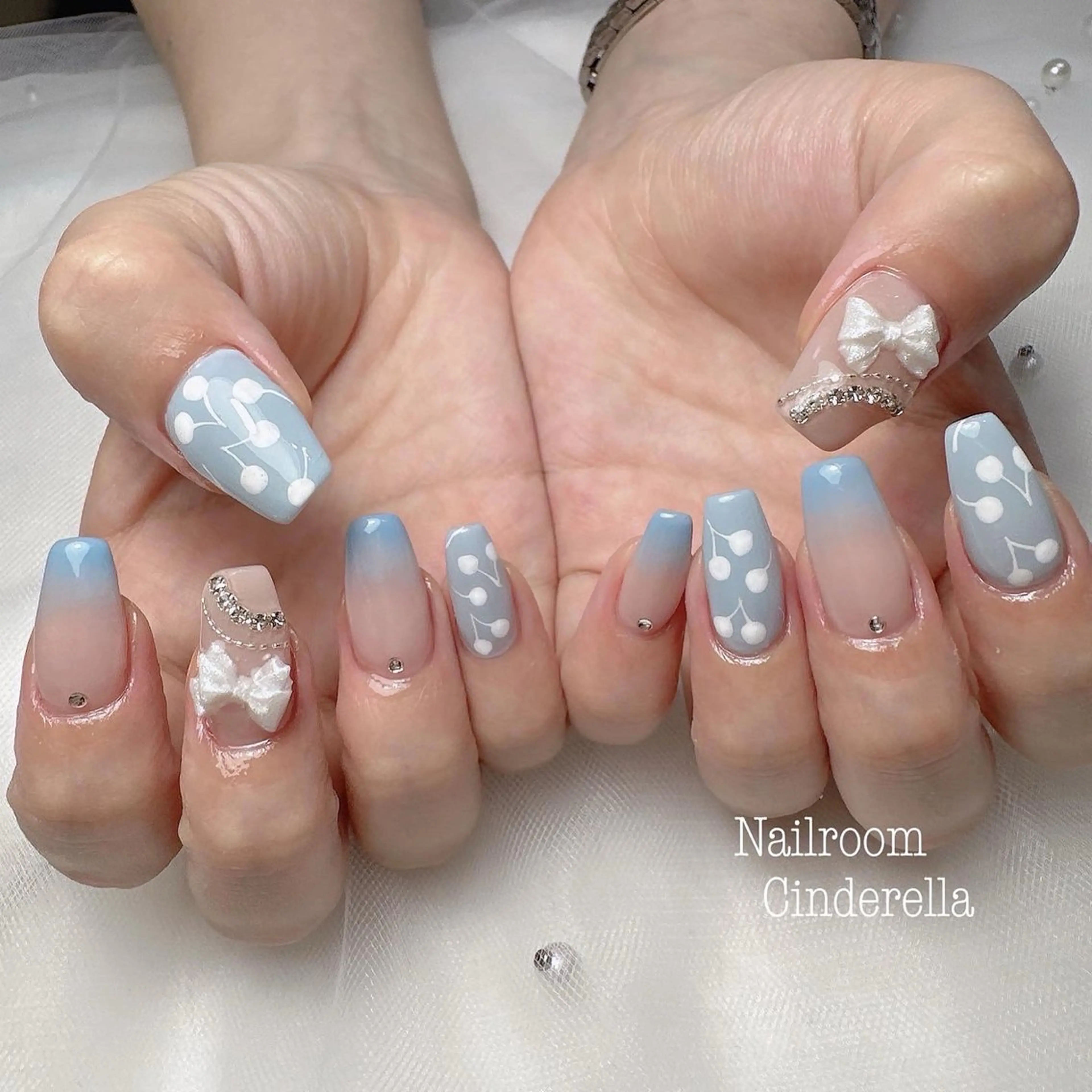 ネイル リボン Nailroom. Cinderellaのネイルデザイン