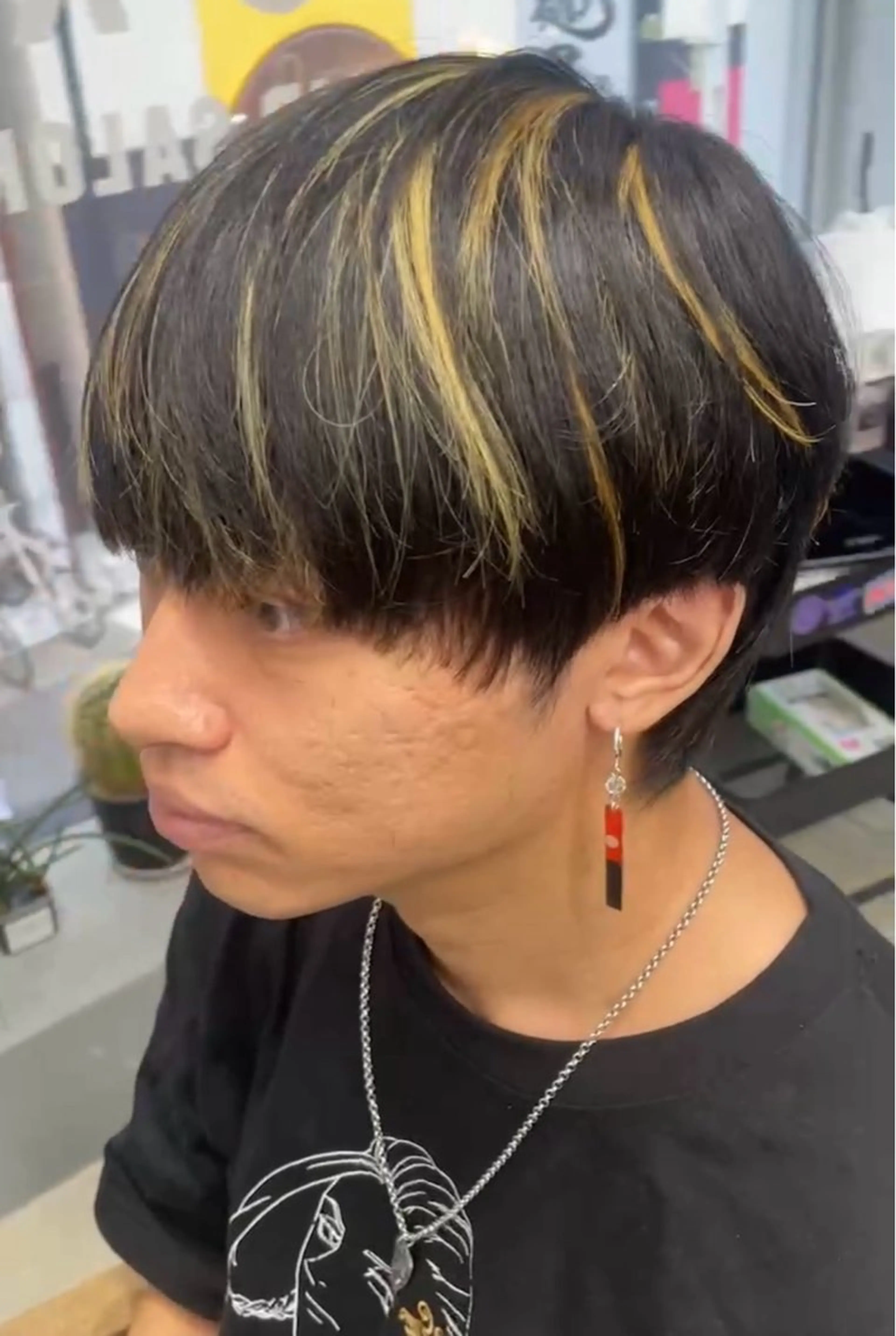 ショート カラー メンズ カット ヘアカラー メンズ専門サロン wokeのヘアスタイル