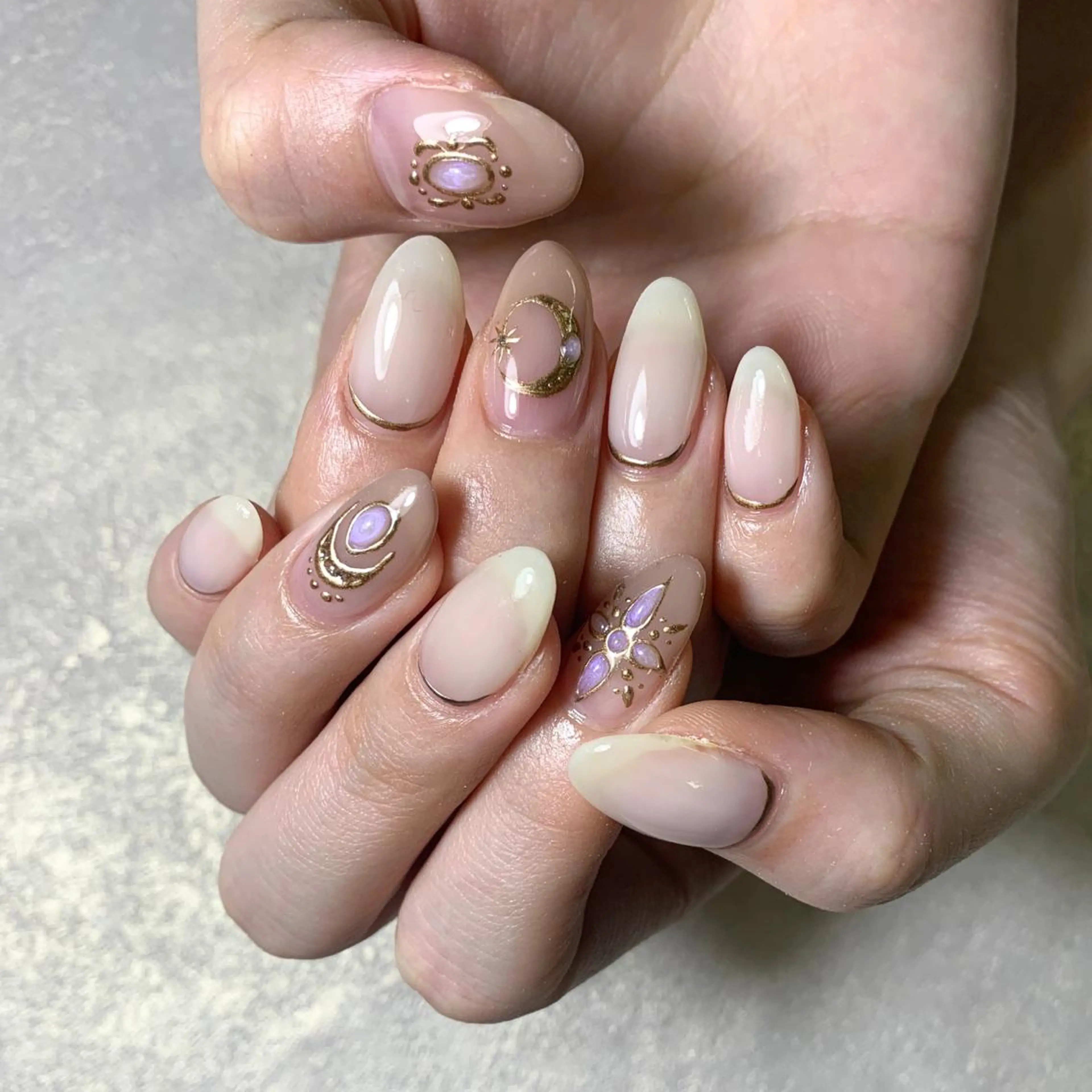 ネイル atelier　FIORITURA所属・FIORITURA aiのネイルデザイン