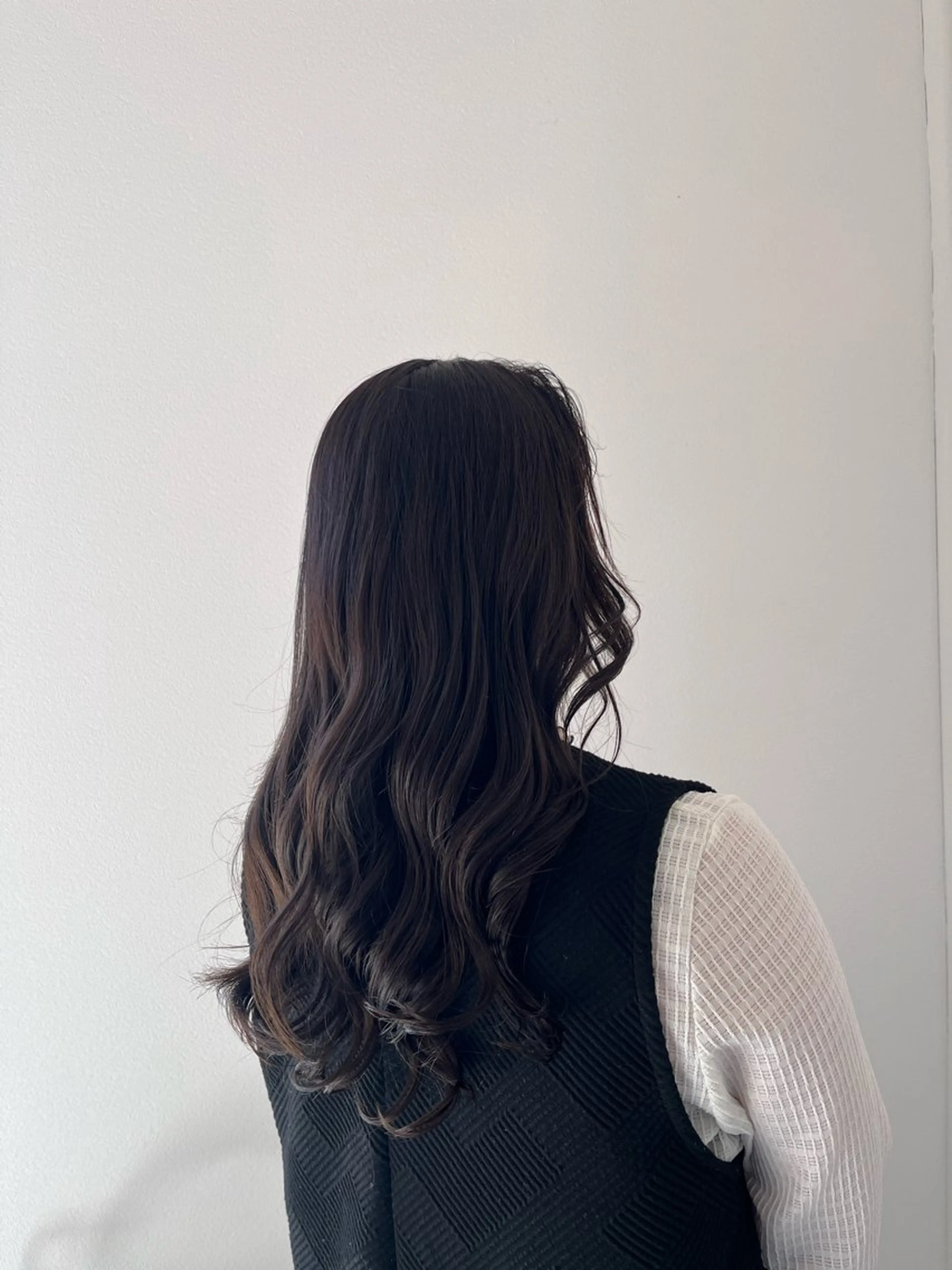 ロング カラー ブリーチ 透明感カラー ダブルカラー イヤリングカラー インナーカラー 【SASE】大人上品 💍/ユウガ⭐️のヘアスタイル