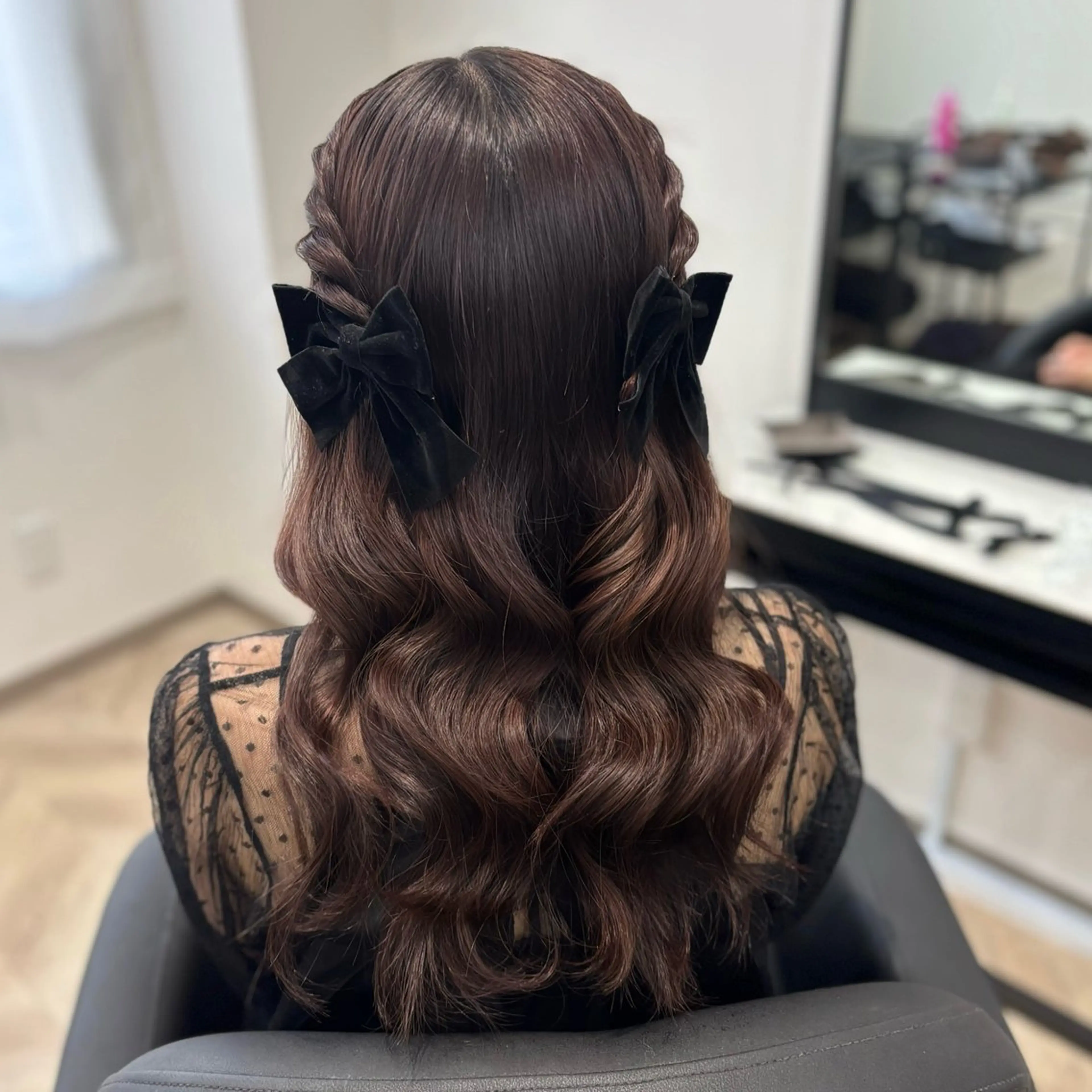 セミロング ヘアアレンジ ヘアセット 𝒎𝒐𝒆🩰 名駅/ヘアメ/暖色♡のヘアスタイル