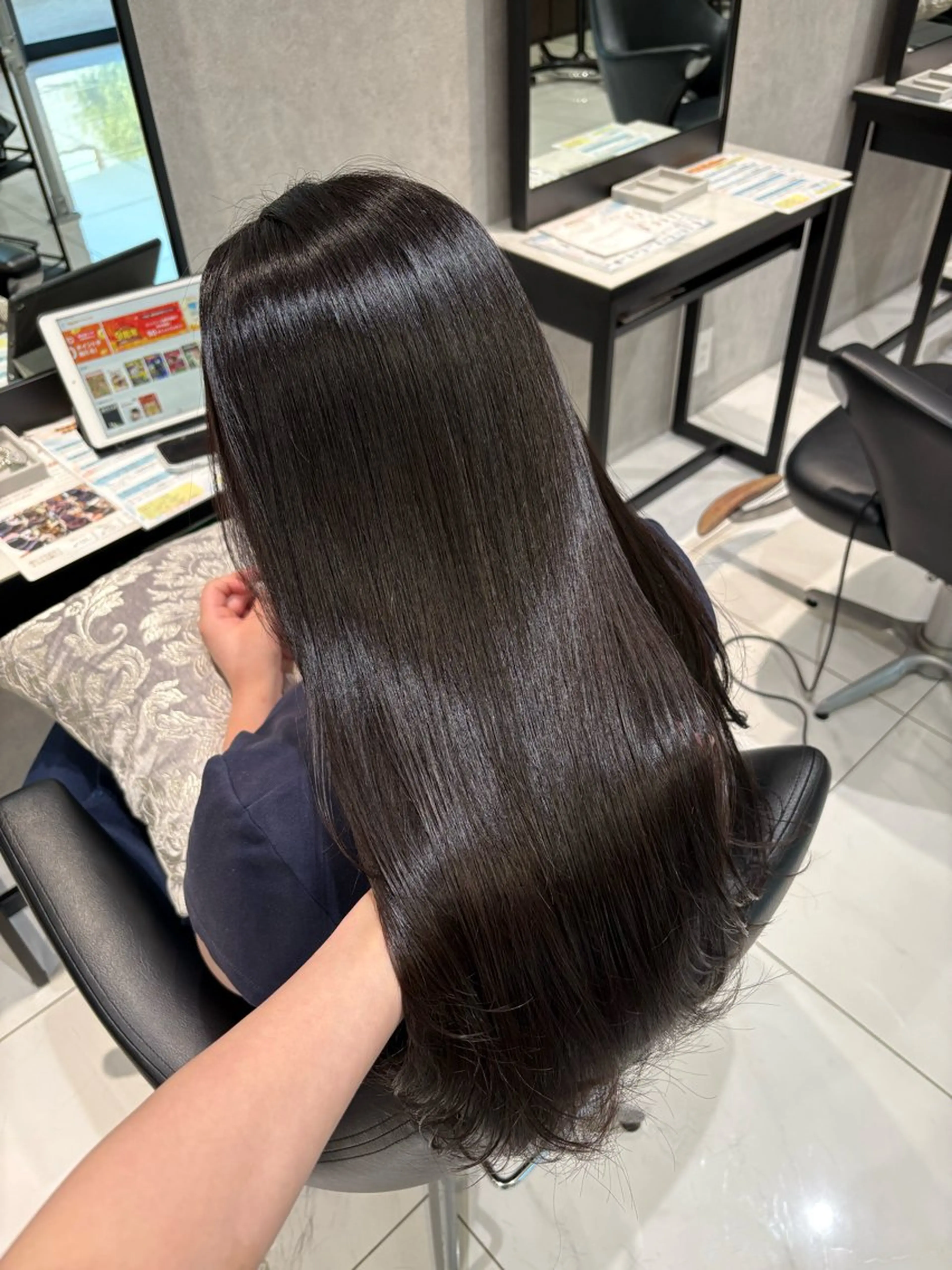 セミロング 🎀ིྀ暖色カラー/ 髪質改善/みどりのヘアスタイル