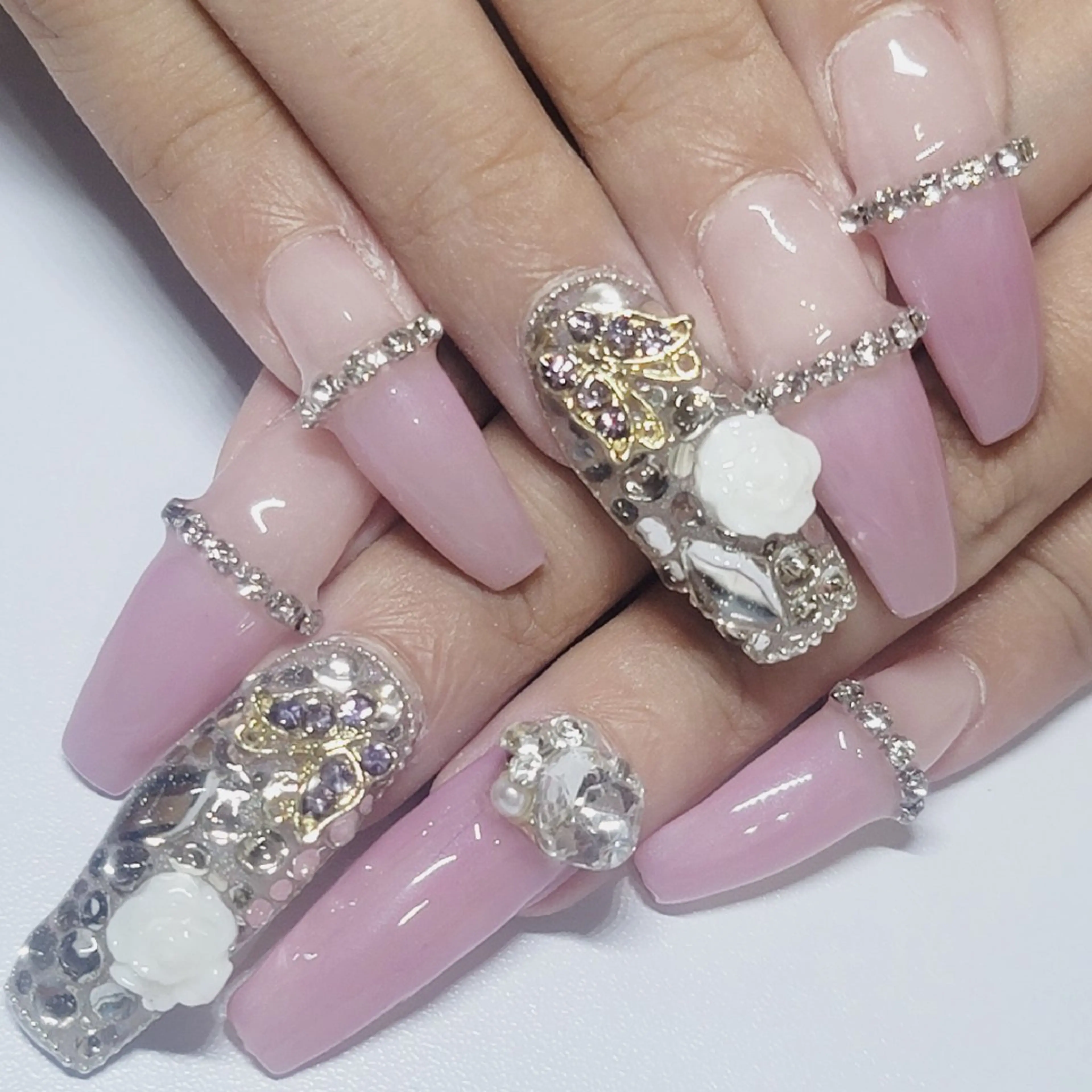 ネイル フレンチネイル ハンドネイル よしだ ひろきのネイルデザイン