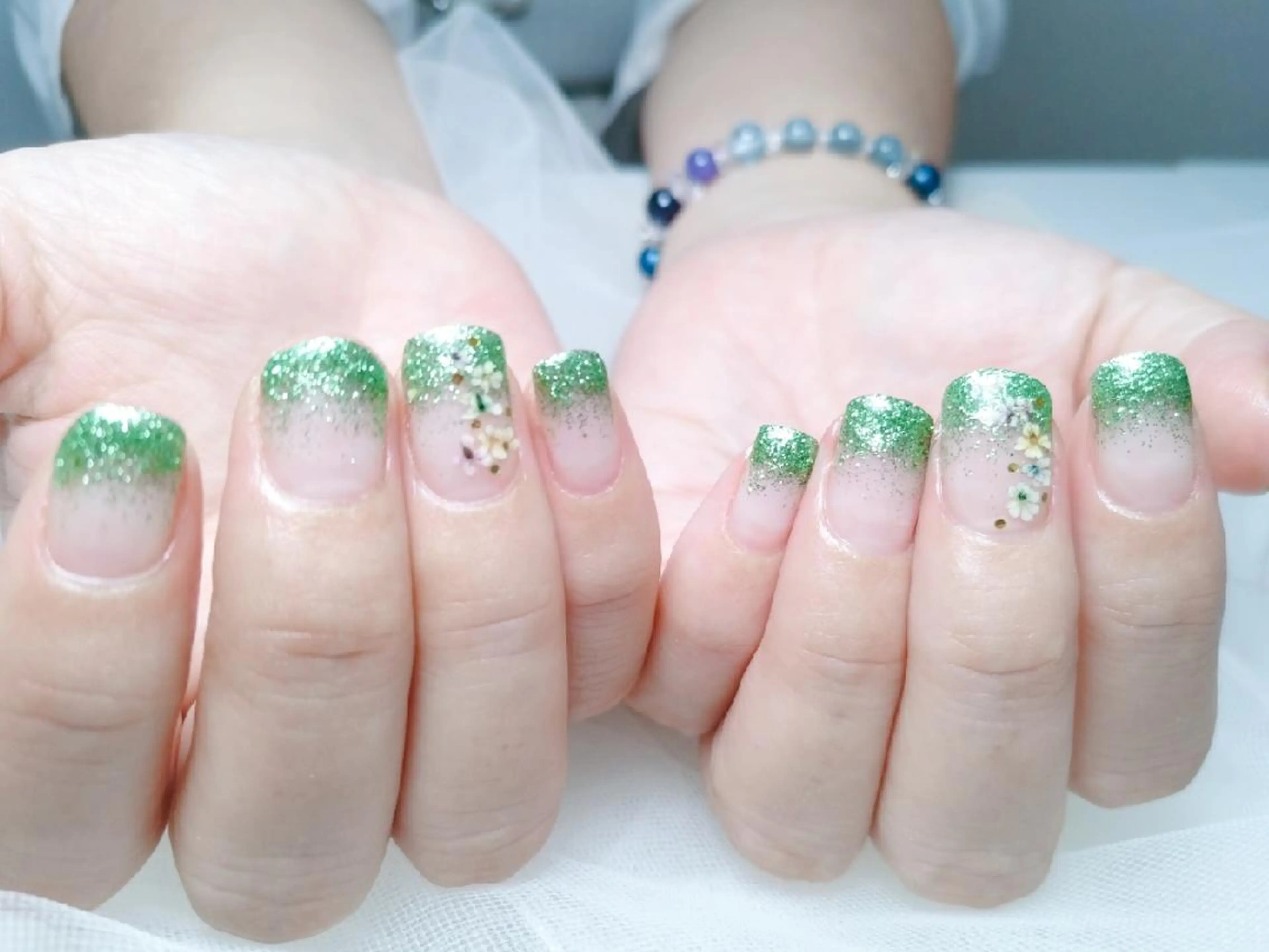 ネイル アートネイル フラワーネイル ハンドネイル 門戸厄神プライベートサロンulunail所属・ulunail mikaのネイルデザイン