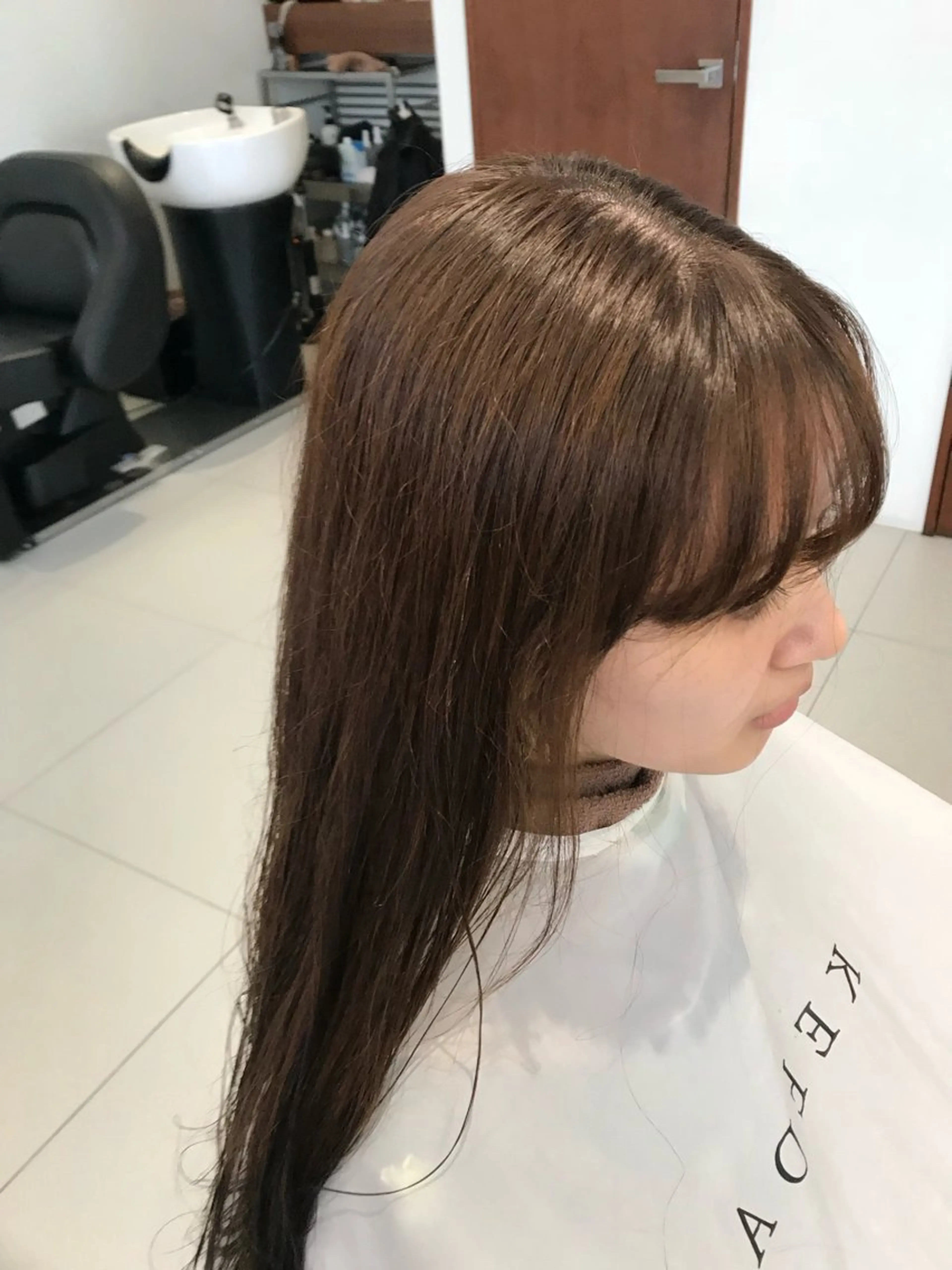 カラー ベージュカラー ヘアカラー hina KEEDAのヘアスタイル