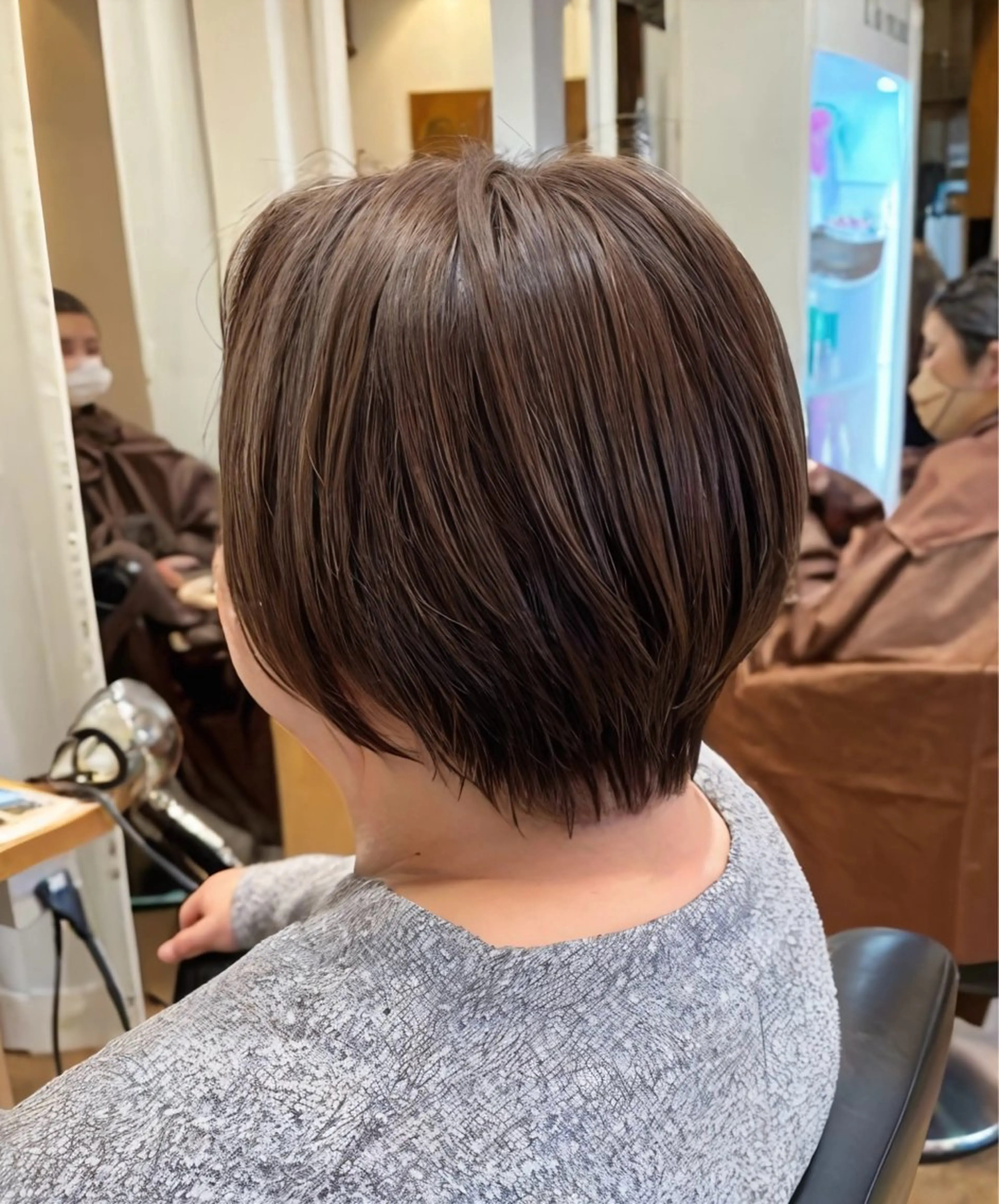 ショート カラー イヤリングカラー イルミナカラー ボブ ショートヘア 縮毛矯正 カット ヘアカラー 秋山知穂🌸縮毛矯正 ショートお任せ🌸のヘアスタイル