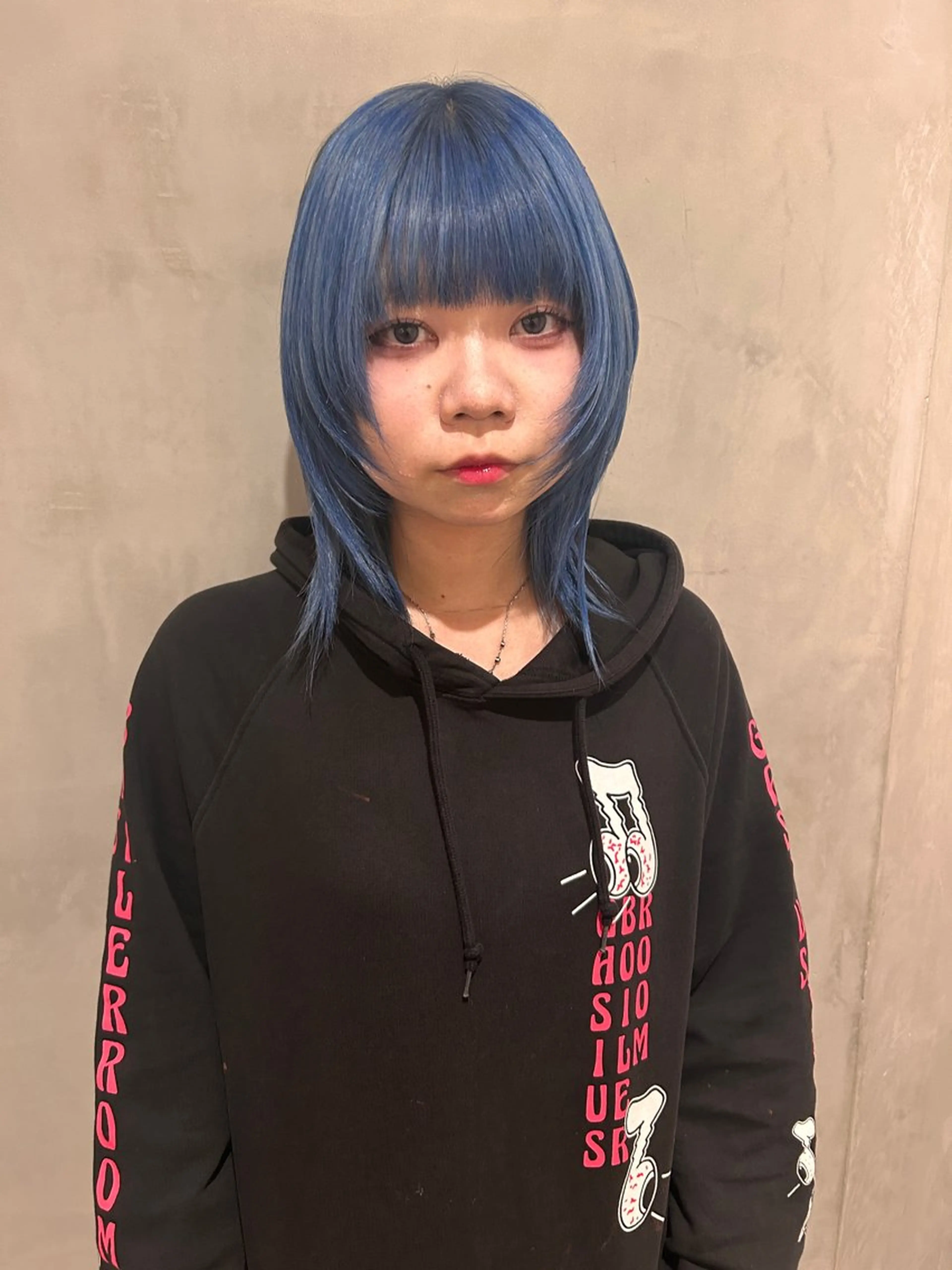 ミディアム カラー ブロンド ブルーカラー シルバー ホワイトブロンド ヘアカラー トリートメント 顔まわり/暖色 可愛い特化🎀ゆうなのヘアスタイル