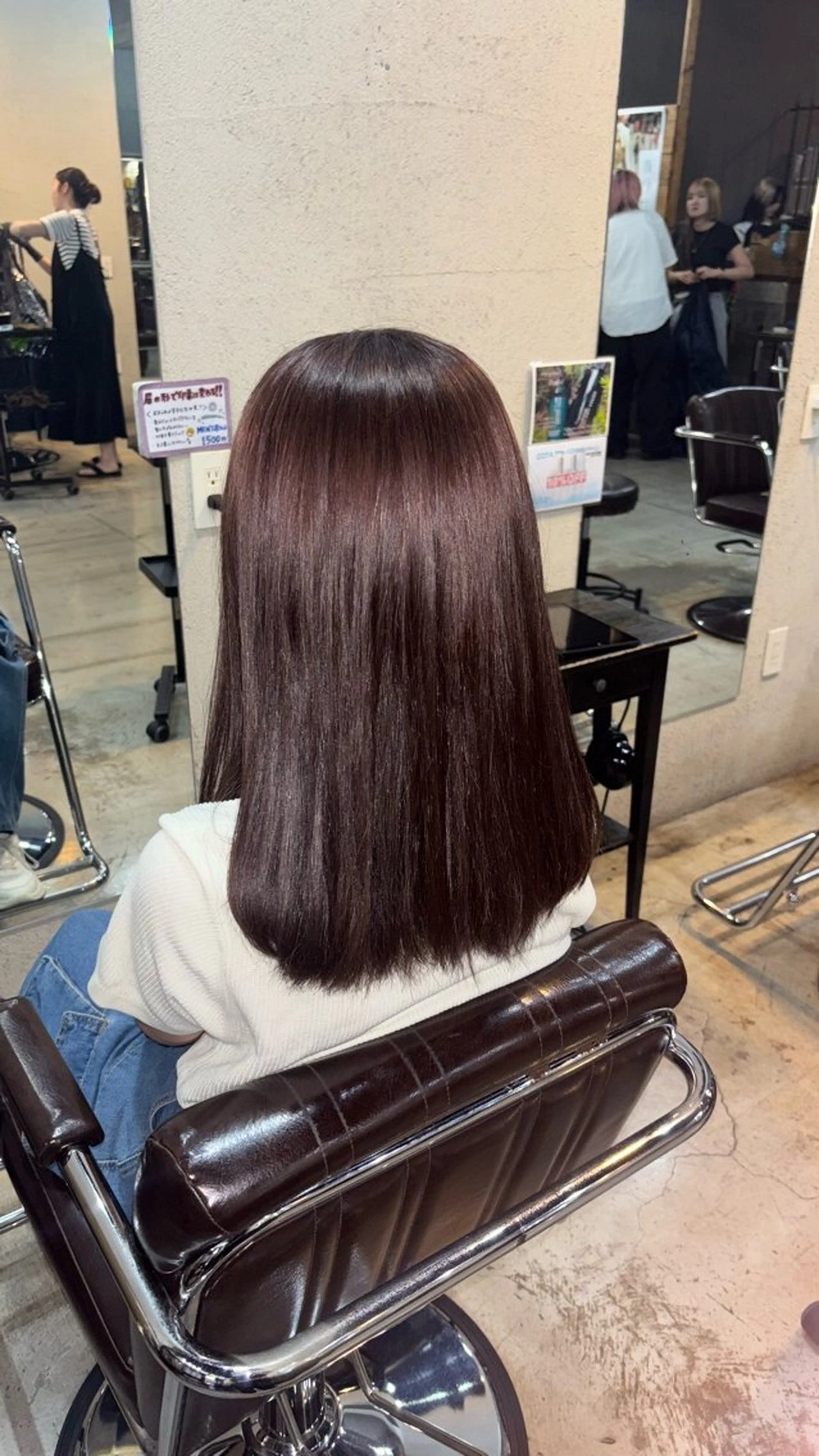 ミディアム ヘアカラー 小池 かなこのヘアスタイル