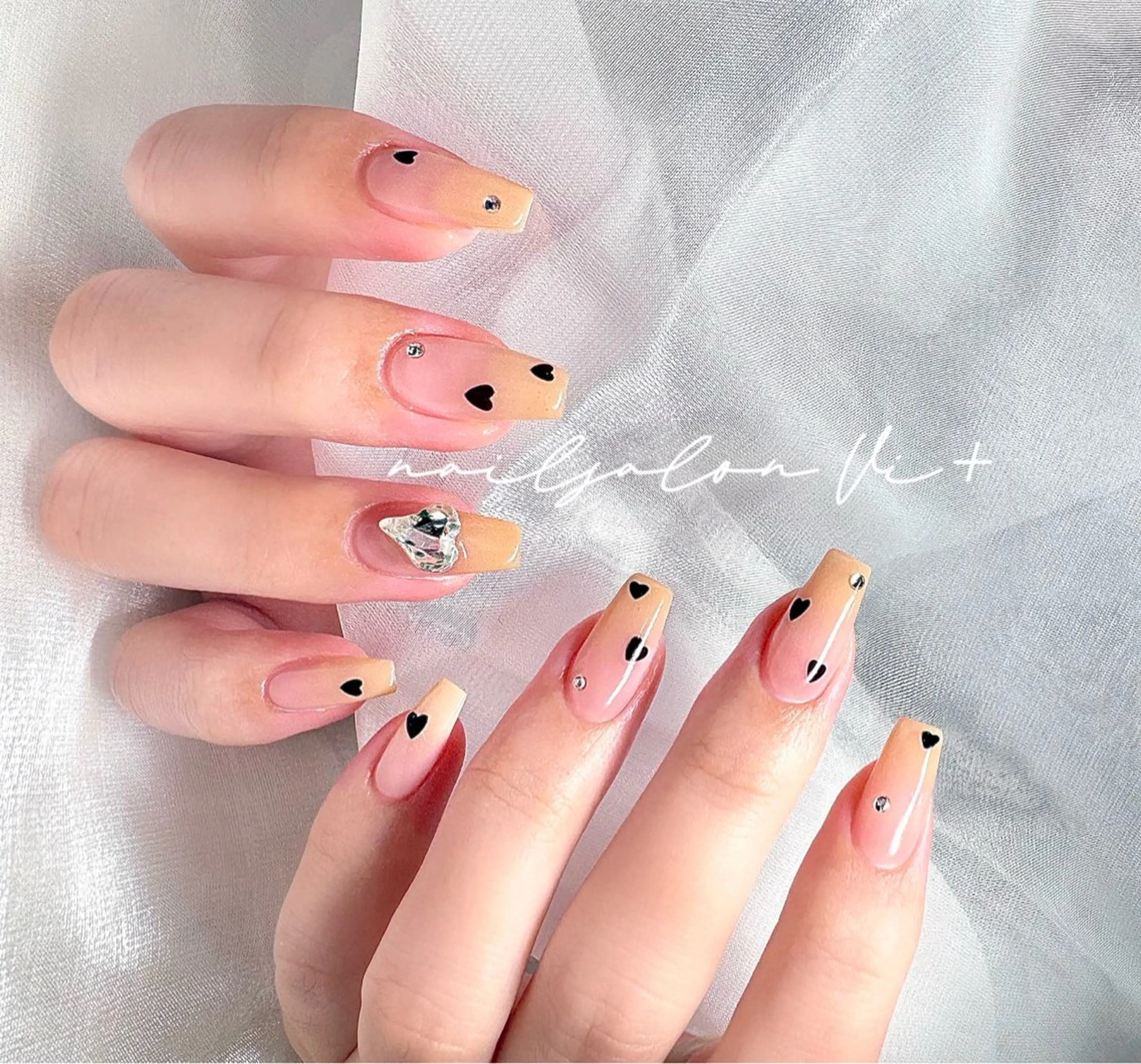 ネイル ハンドネイル ✨Nailsalon Vi+✨のネイルデザイン