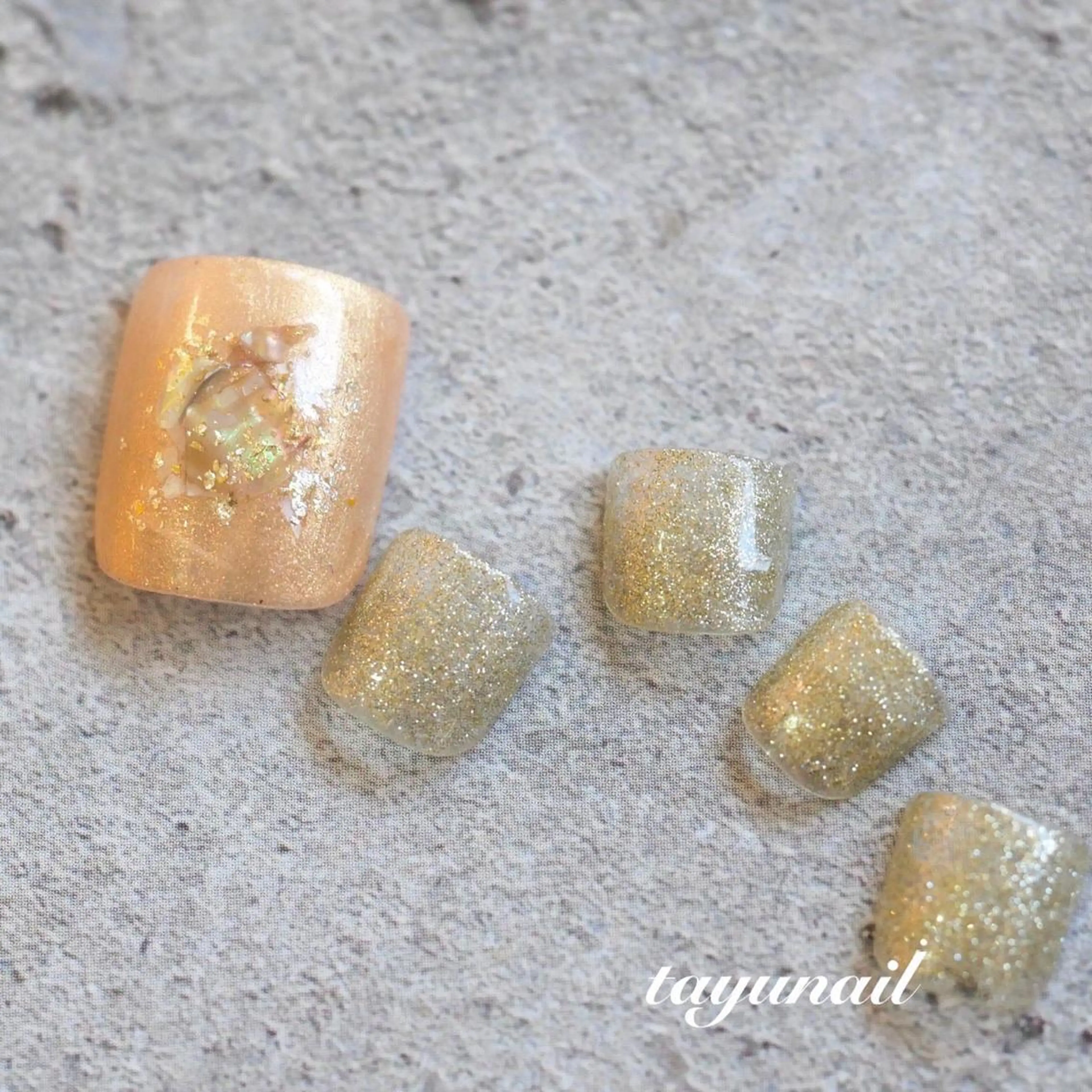 ネイル アートネイル ブルー フットネイル ジェルネイル ゴールド ネイルサロン・ネイルスクール　たゆnail所属・ネイルサロン 【たゆnail】のネイルデザイン