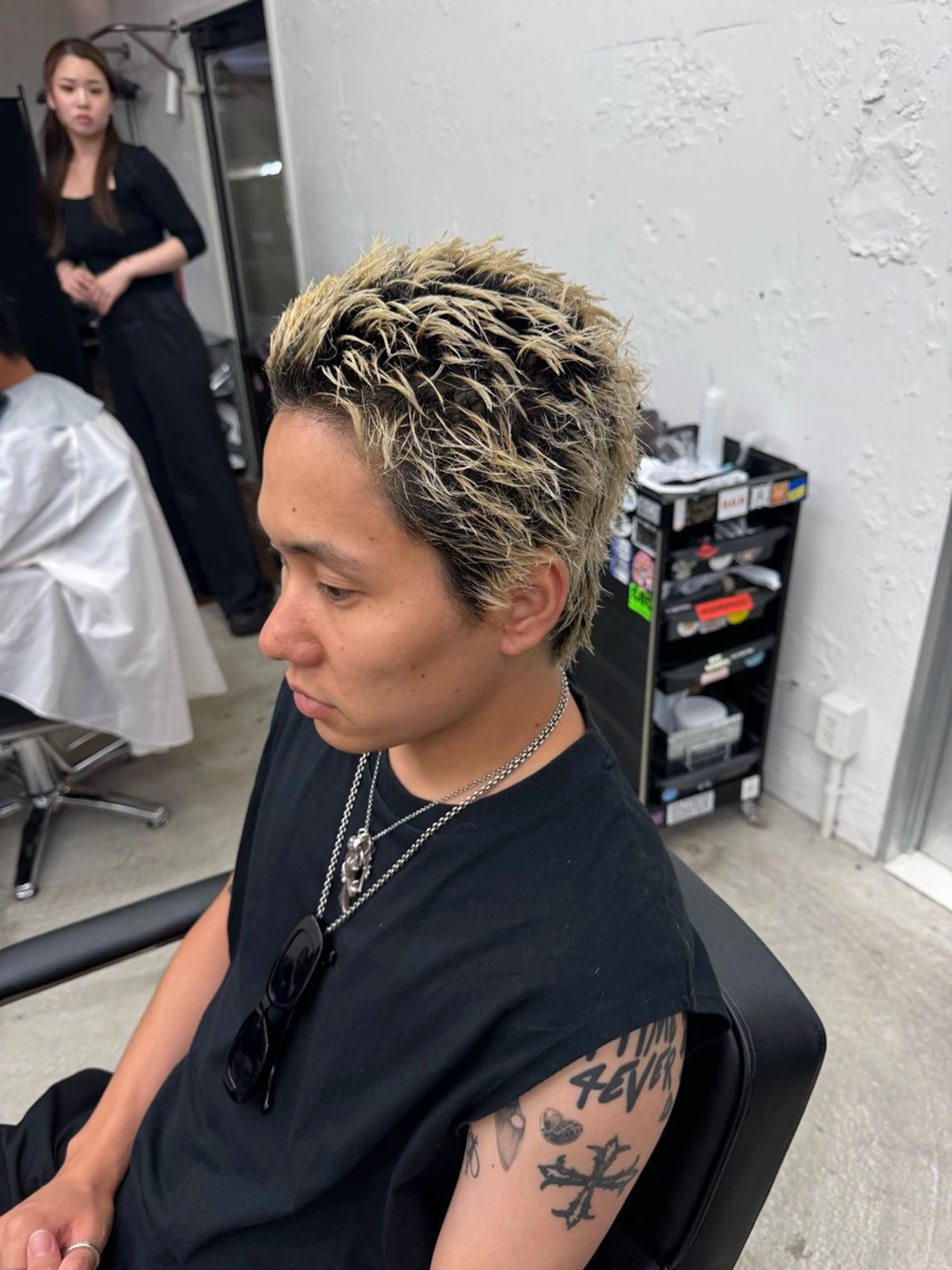 ショート パーマ メンズ ダウンパーマ メンズハイライト メンズパーマ メンズショート ハイライト カット トリートメント 💈メンズ特化💈 TASUKUのヘアスタイル