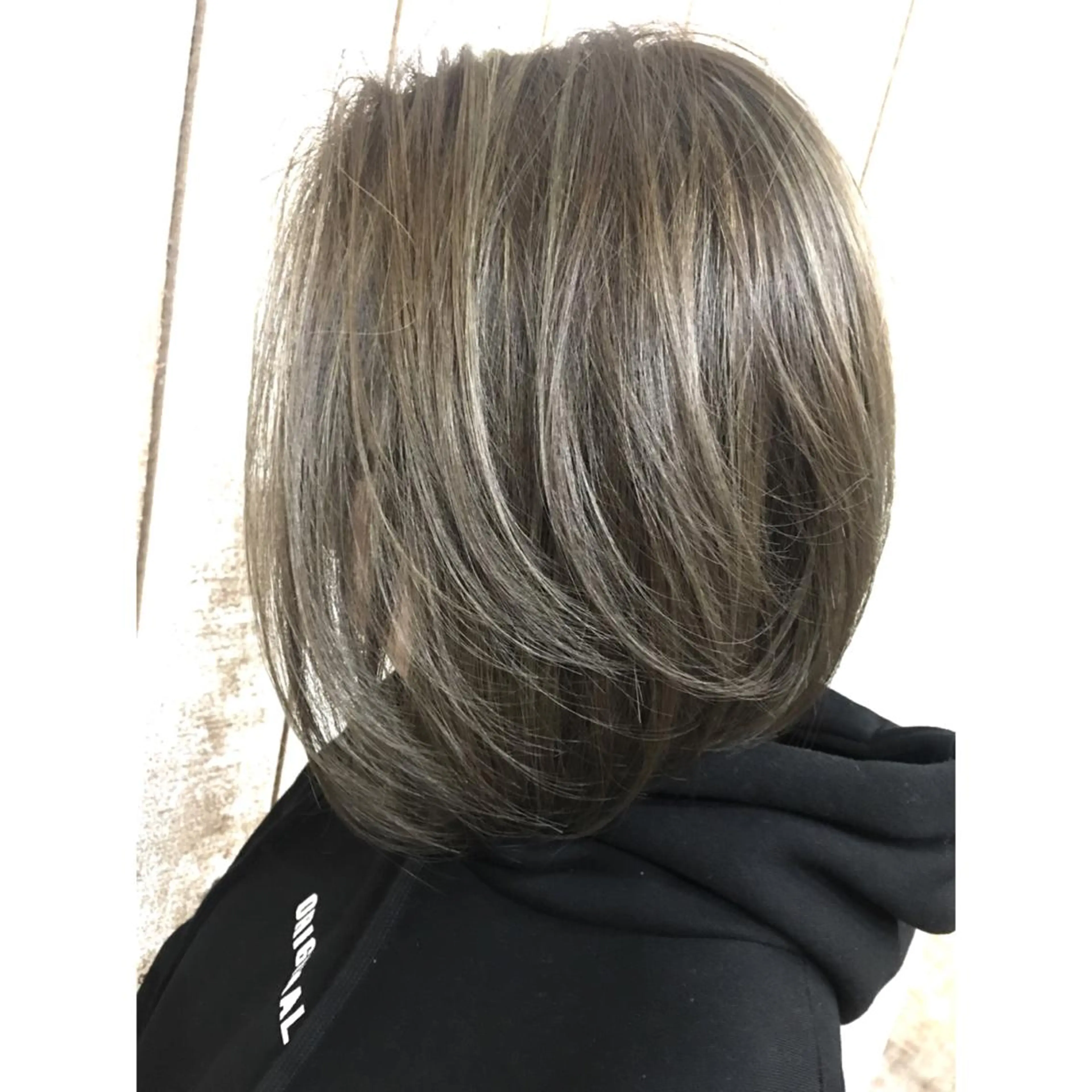 ショート カラー ハイライトカラー 3Dハイライト ハイライト カット ヘアカラー トリートメント 井上 一平のヘアスタイル