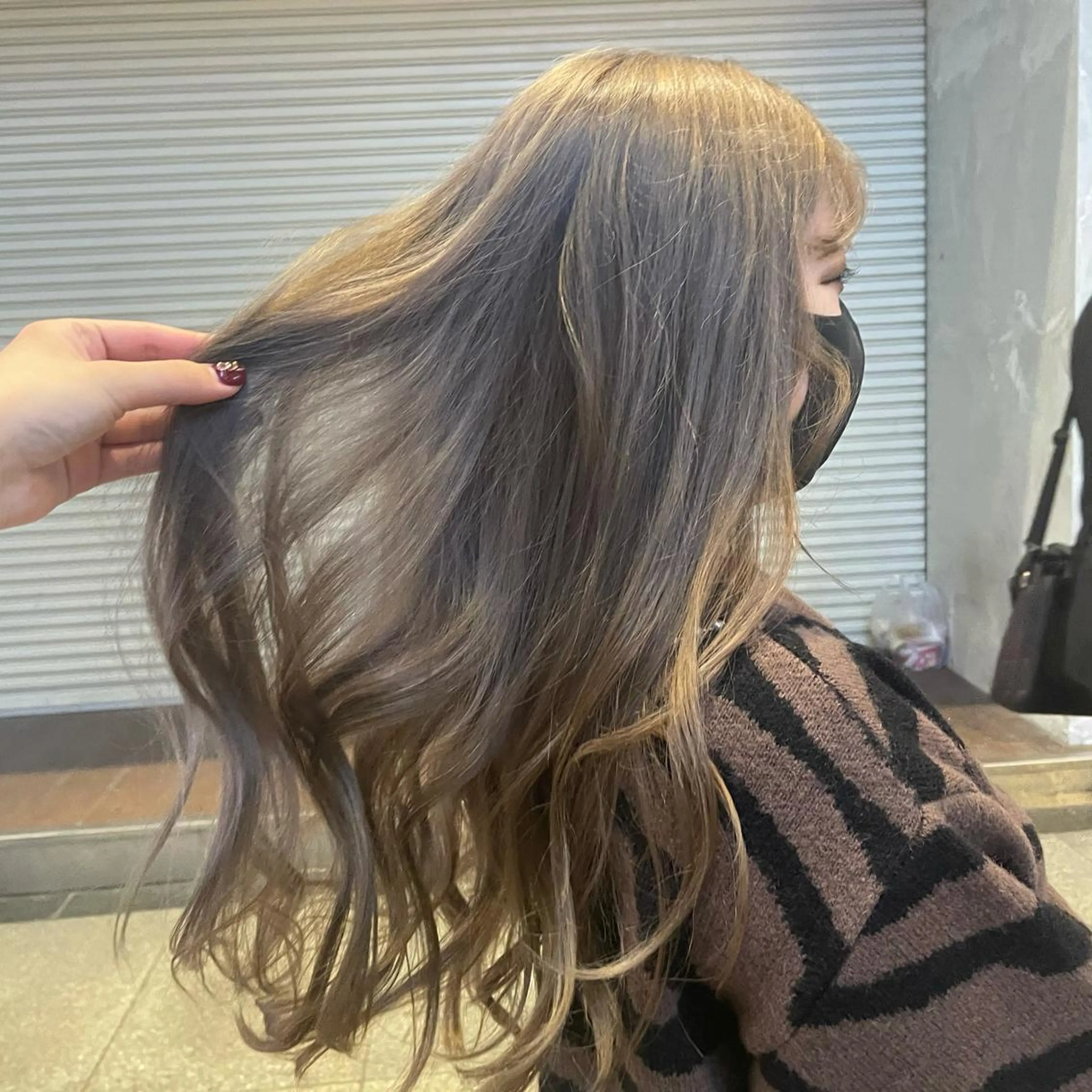 ロング カラー 艶ハイトーン👑♡ NATSUKIのヘアスタイル