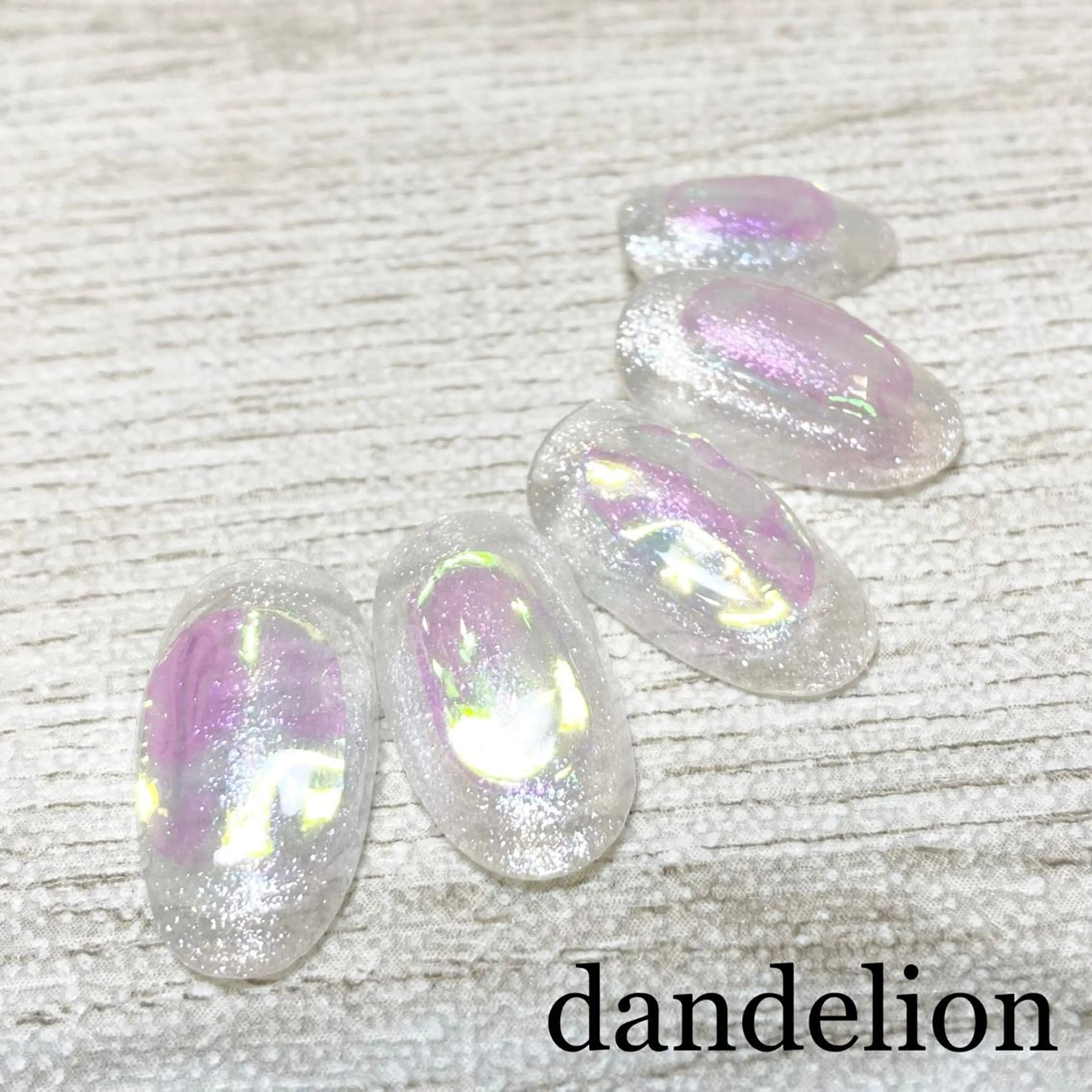 ネイル dandelion ダンデライオンのネイルデザイン