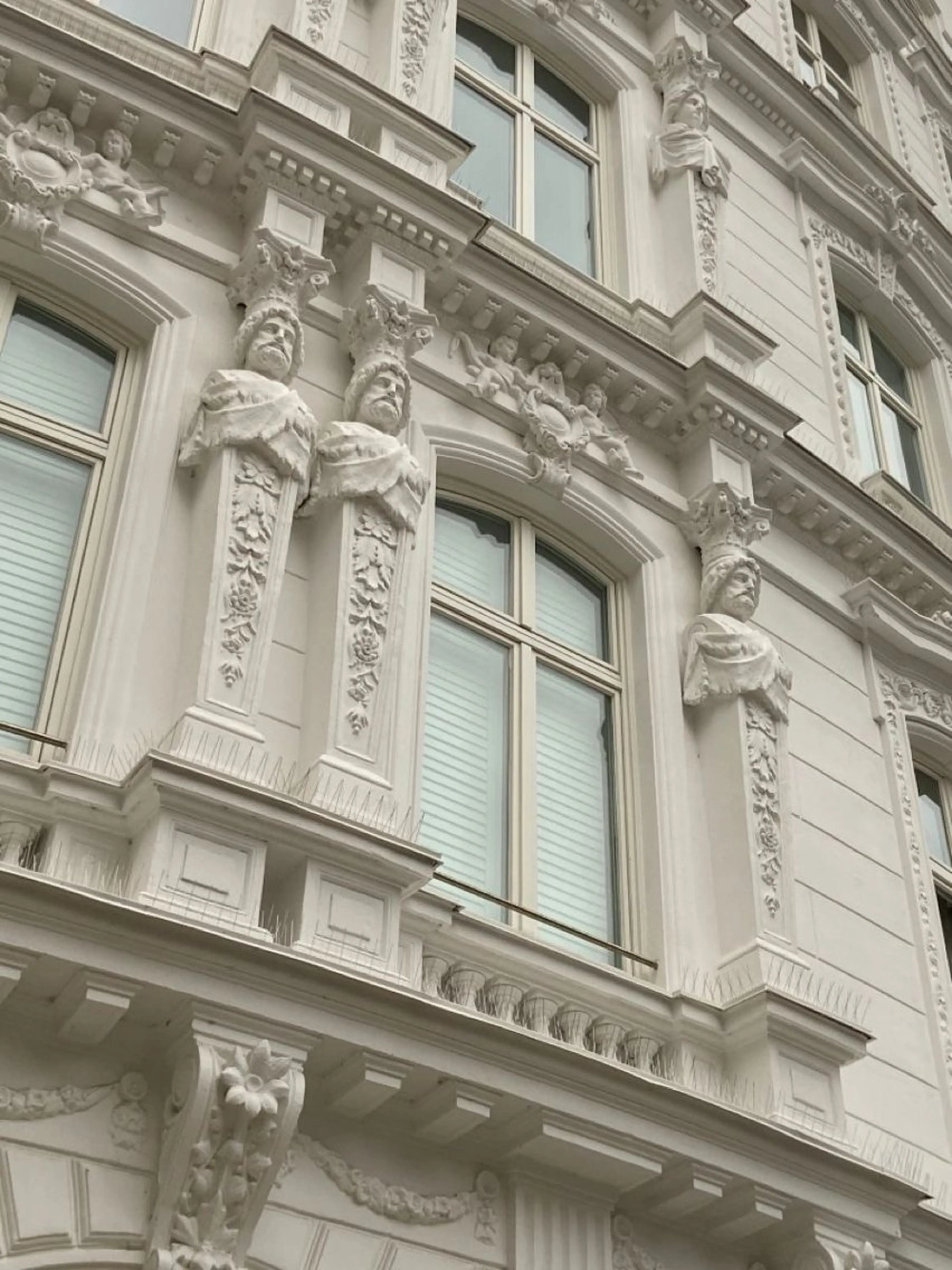 マツエク・マツパ SALON VILLAGE Yokohama店所属・mio🕊 横浜eyelistのマツエク・マツパデザイン