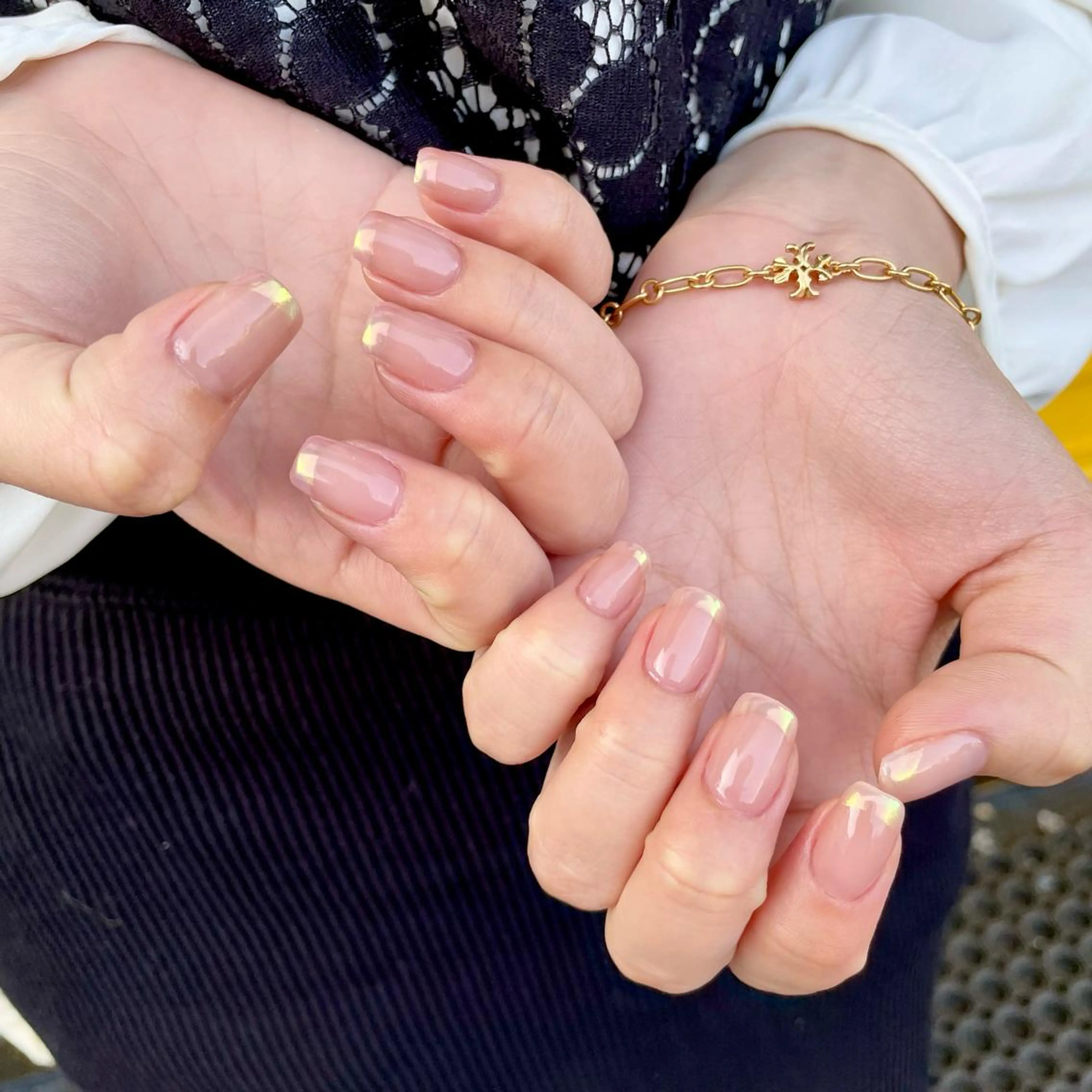 ネイル オーロラネイル フレンチネイル 丹(TAN.) akariのネイルデザイン