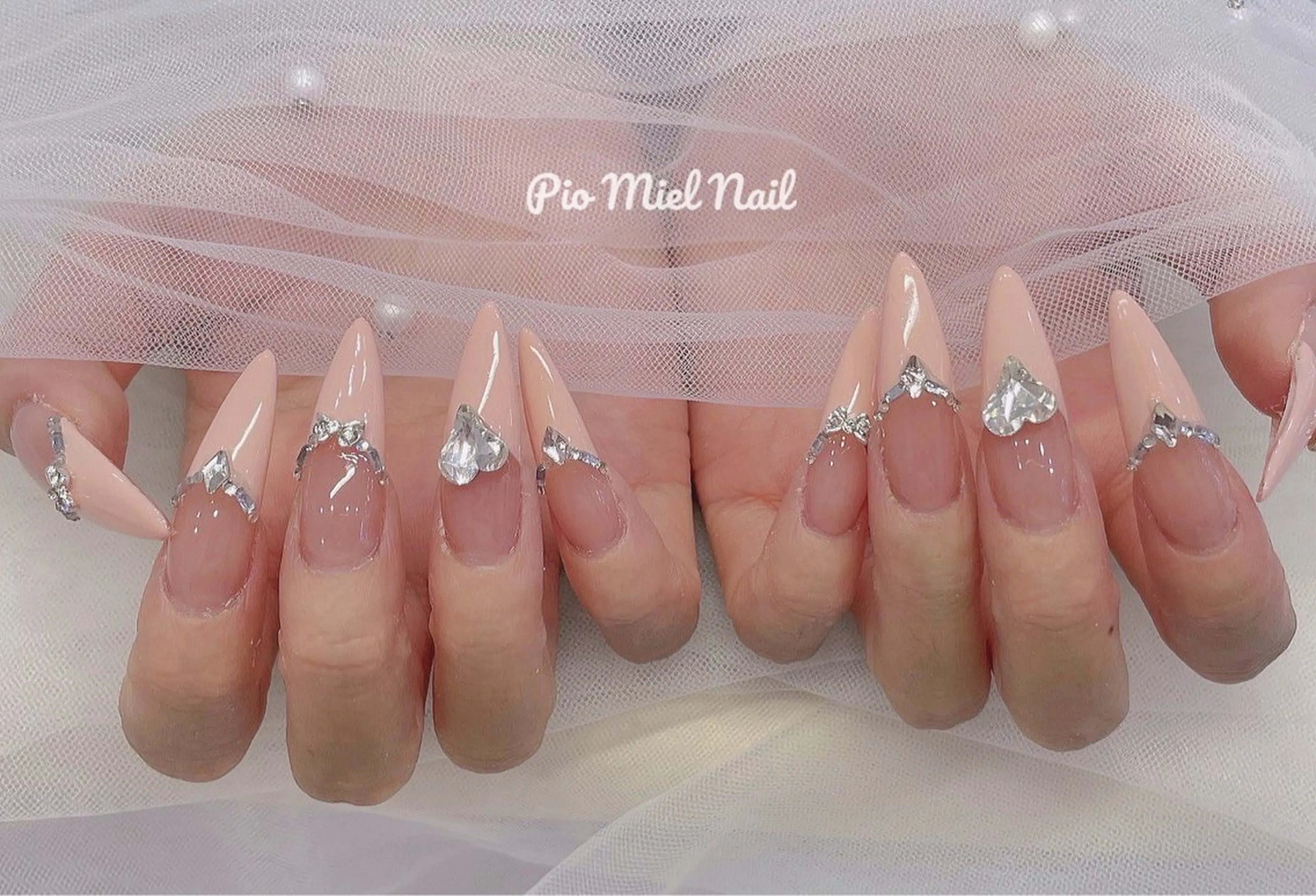 ネイル クリアネイル フレンチネイル ロングネイル オフィスネイル ピンク ハンドネイル HANA 長さだしのネイルデザイン