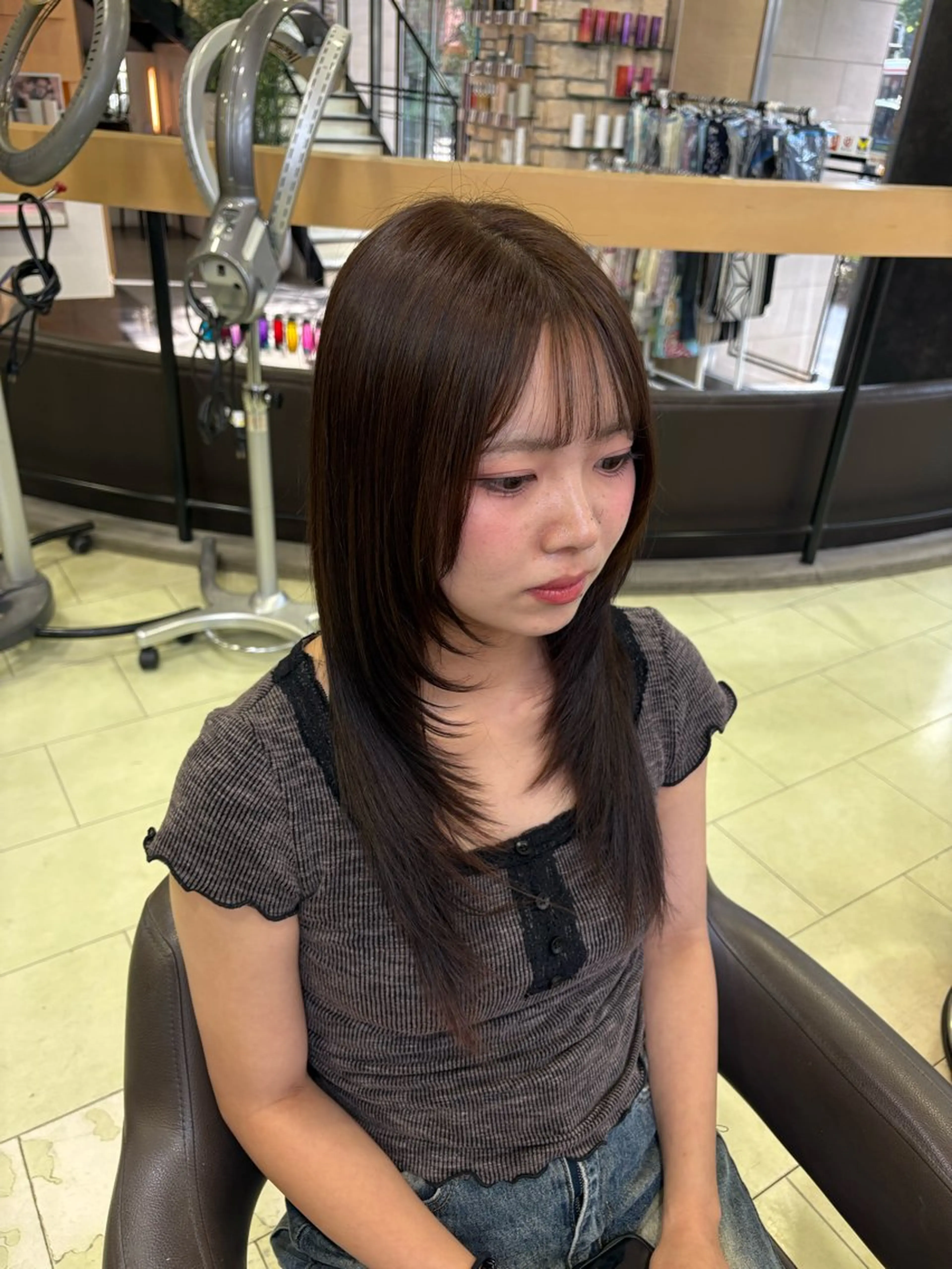 ✨レイヤーカット＋カラー✨お好みの長さで似合わせスタイルにツヤカラーをお作りします♪の写真