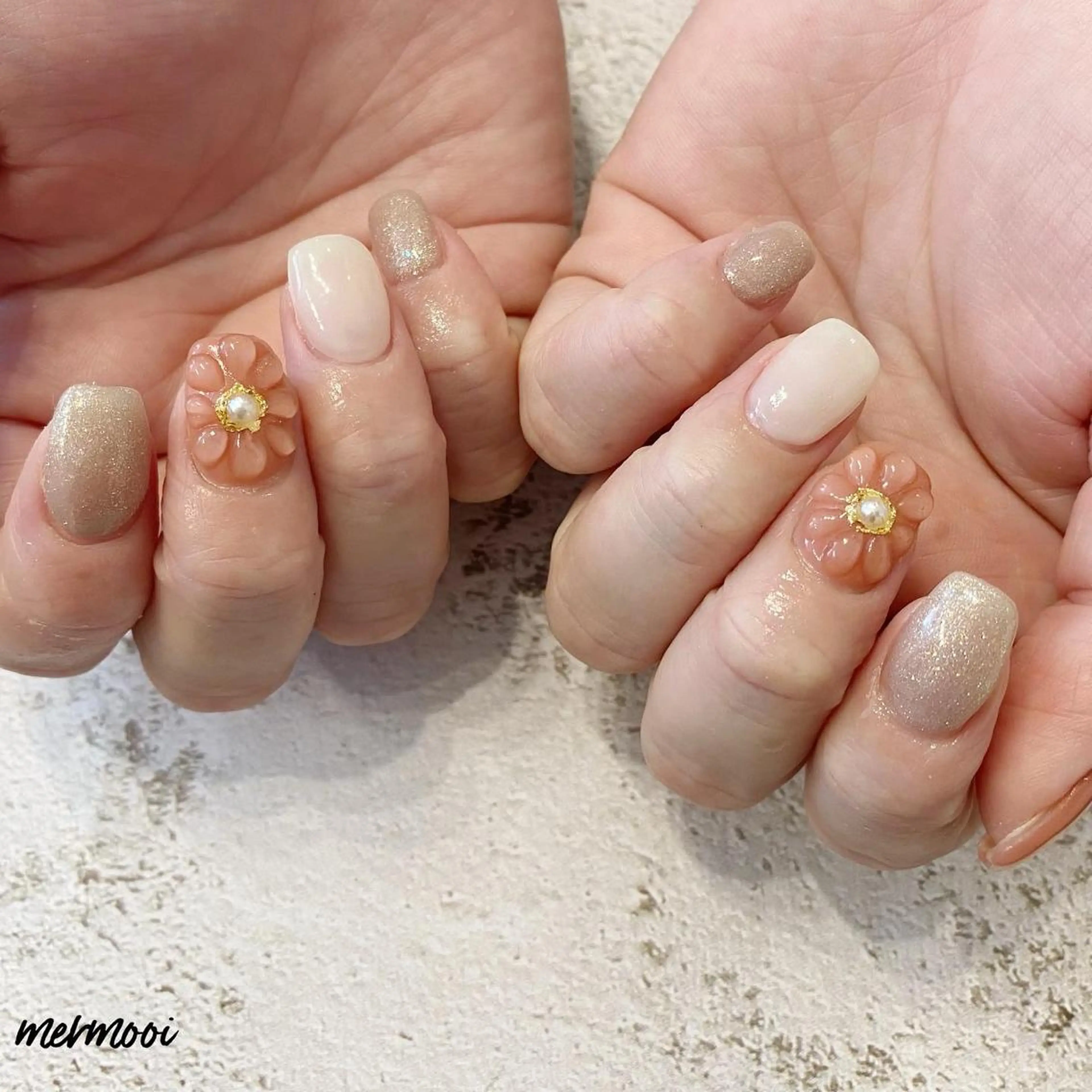 ネイル キラキラネイル 韓国ネイル ニュアンスネイル ぷっくりネイル スカルプネイル ハンドネイル melu所属・melu yukikoのネイルデザイン