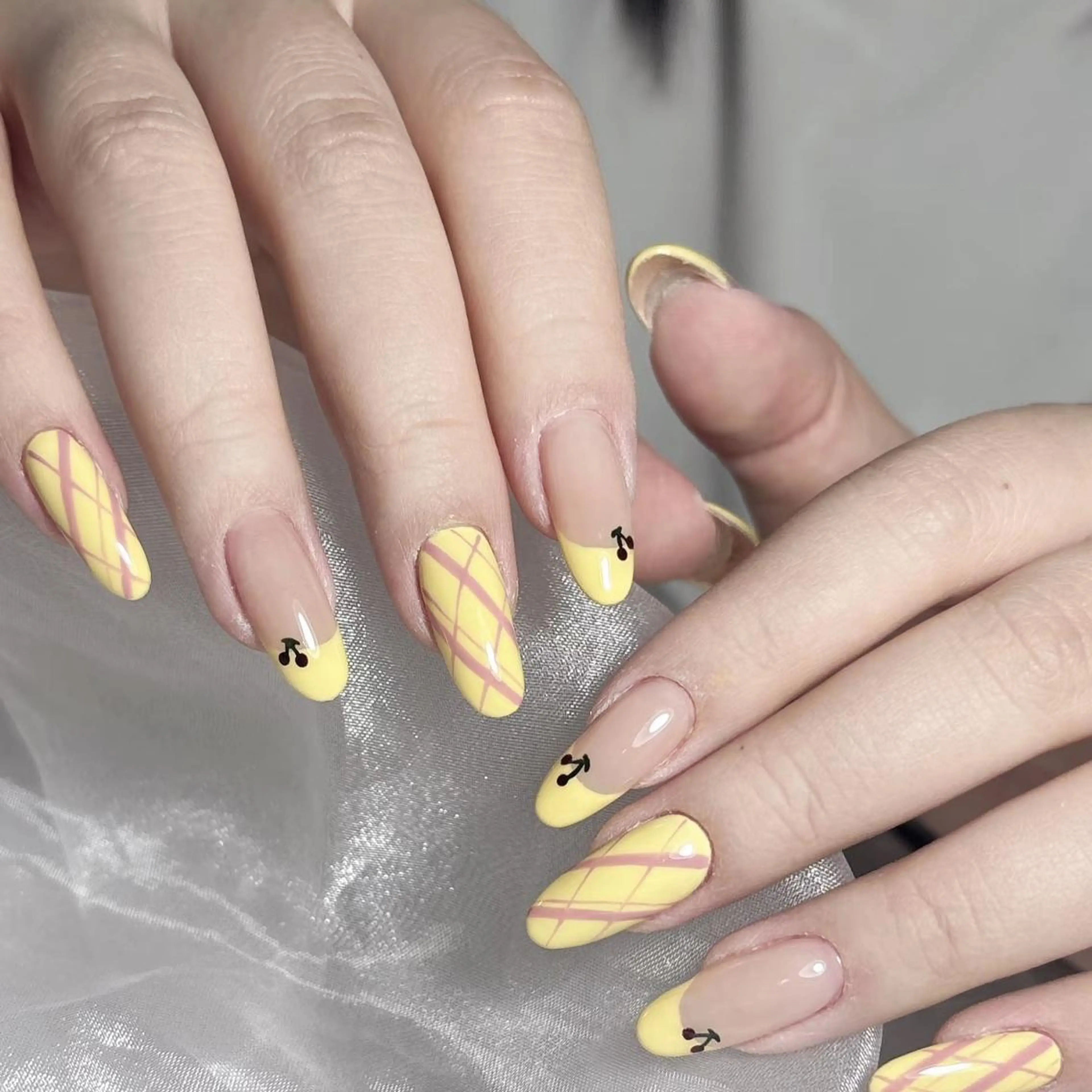 ネイル DEMAIN- 🌹のネイルデザイン