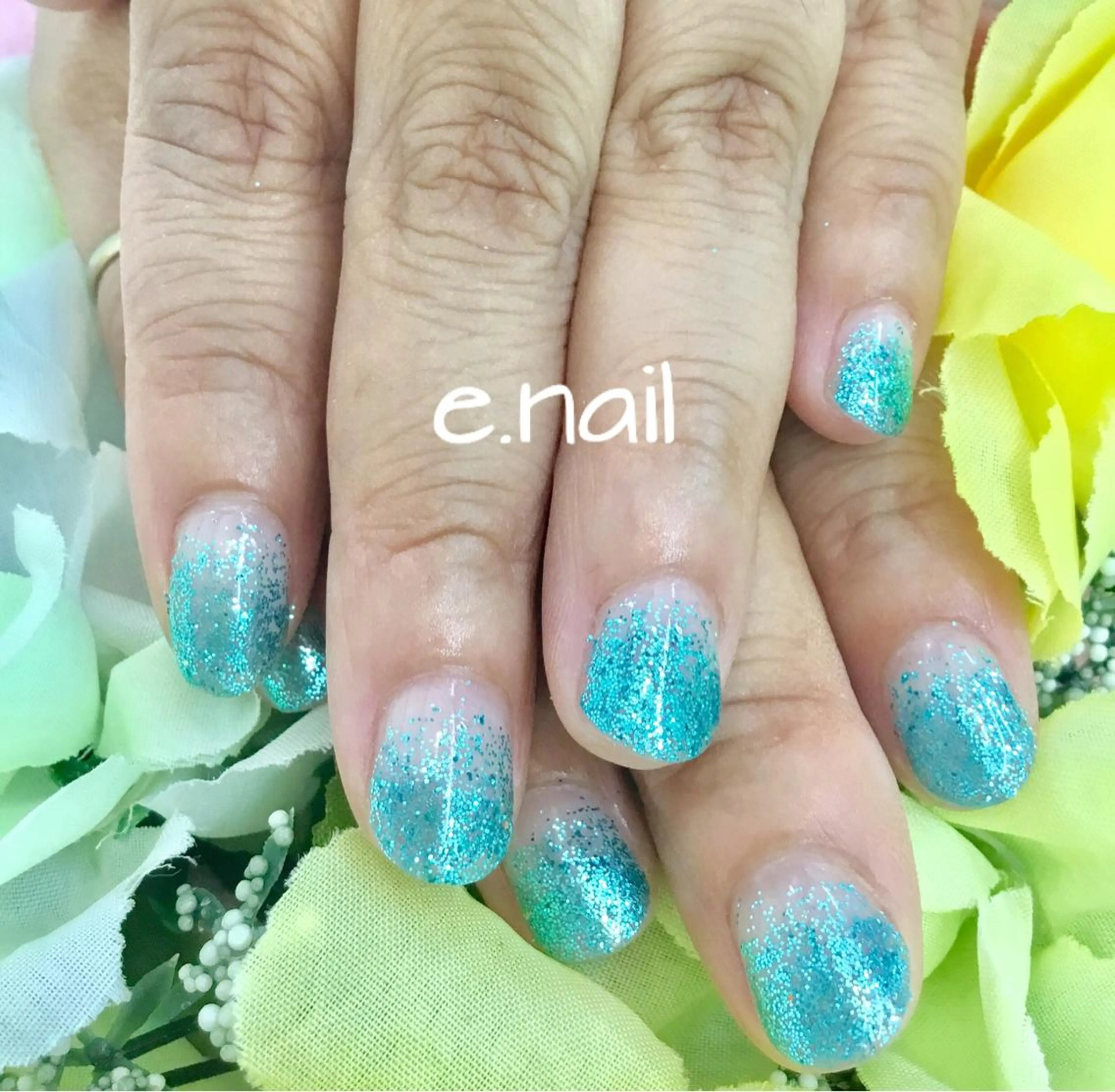 ネイル e.nail所属・和賀井 恵理のネイルデザイン