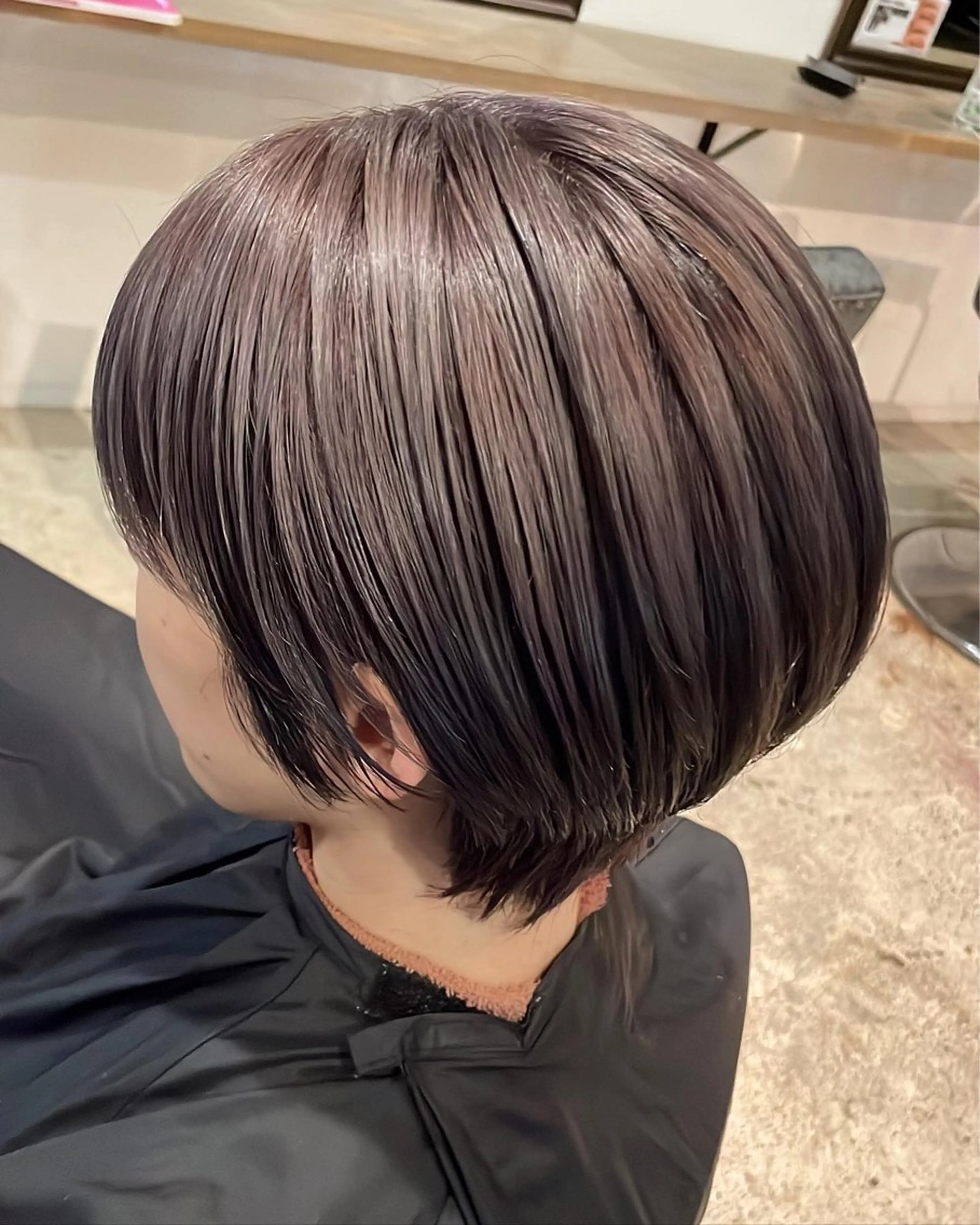 ショート カラー バレイヤージュ ブリーチ レイヤーカット ショートヘア カット ヘアカラー ギャルの革命児 秀斗のヘアスタイル