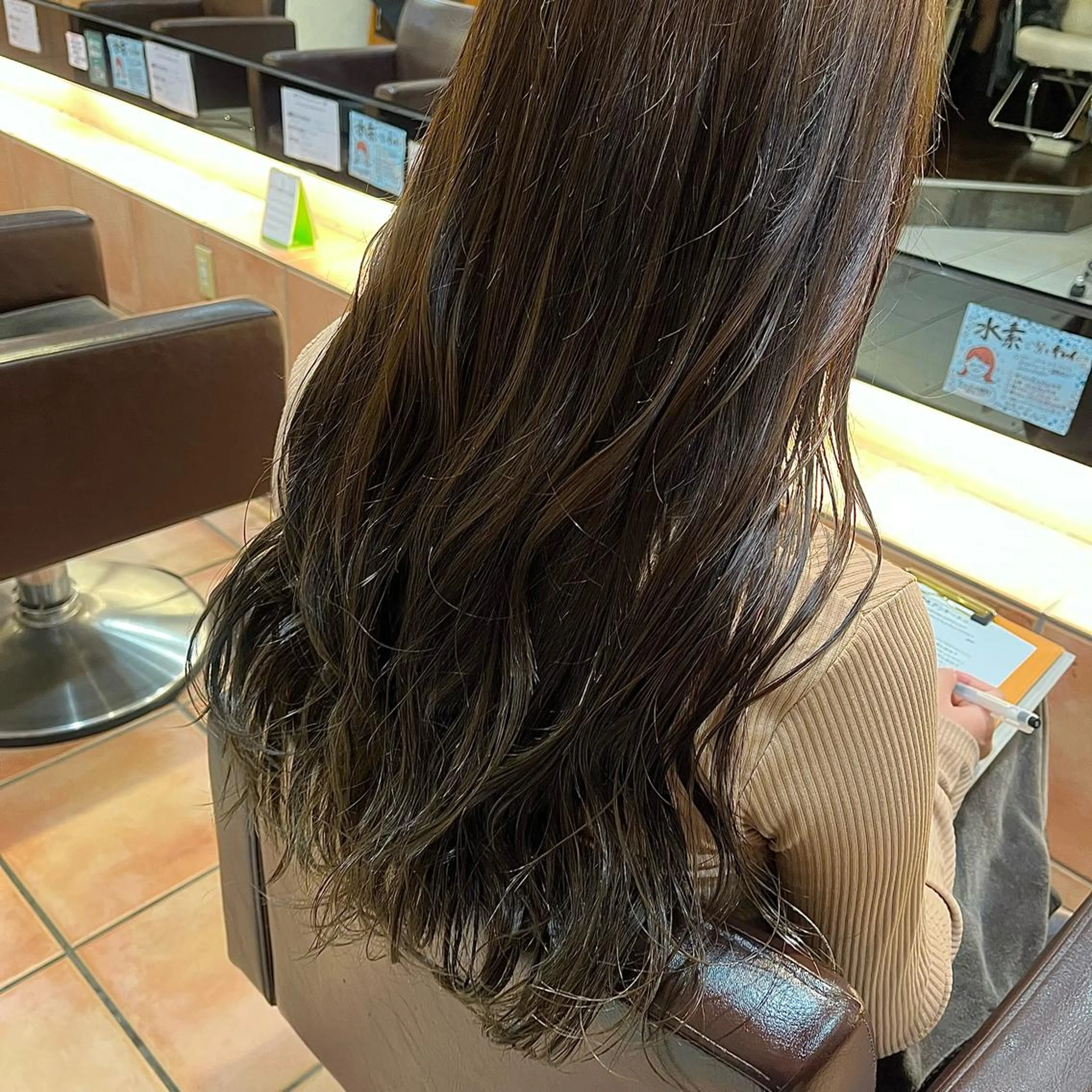 ロング カラー 透明感カラー YUMEKA🩶/ 透明感カラー🥣のヘアスタイル