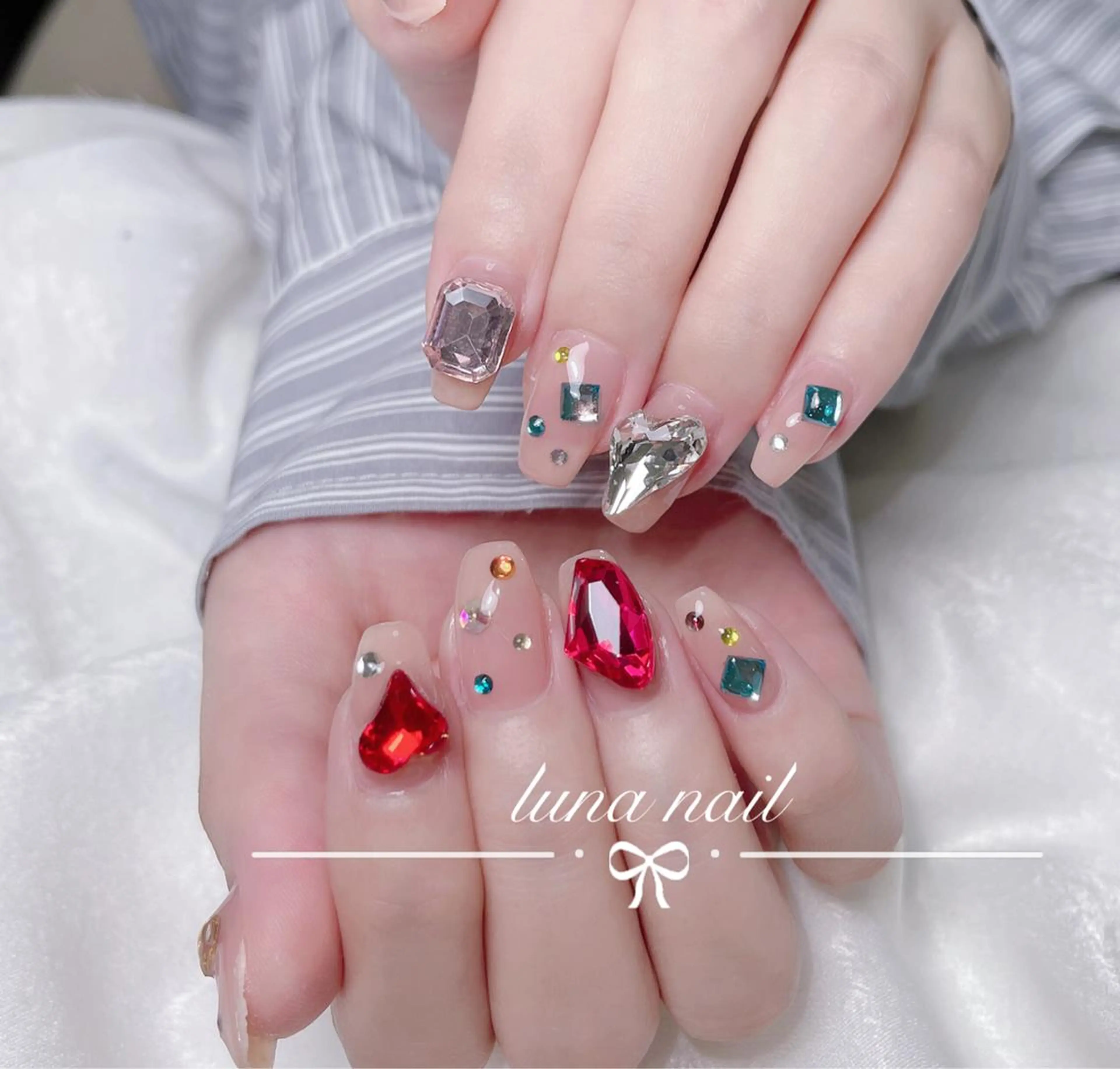 ネイル luna nail ＆eyelashのネイルデザイン