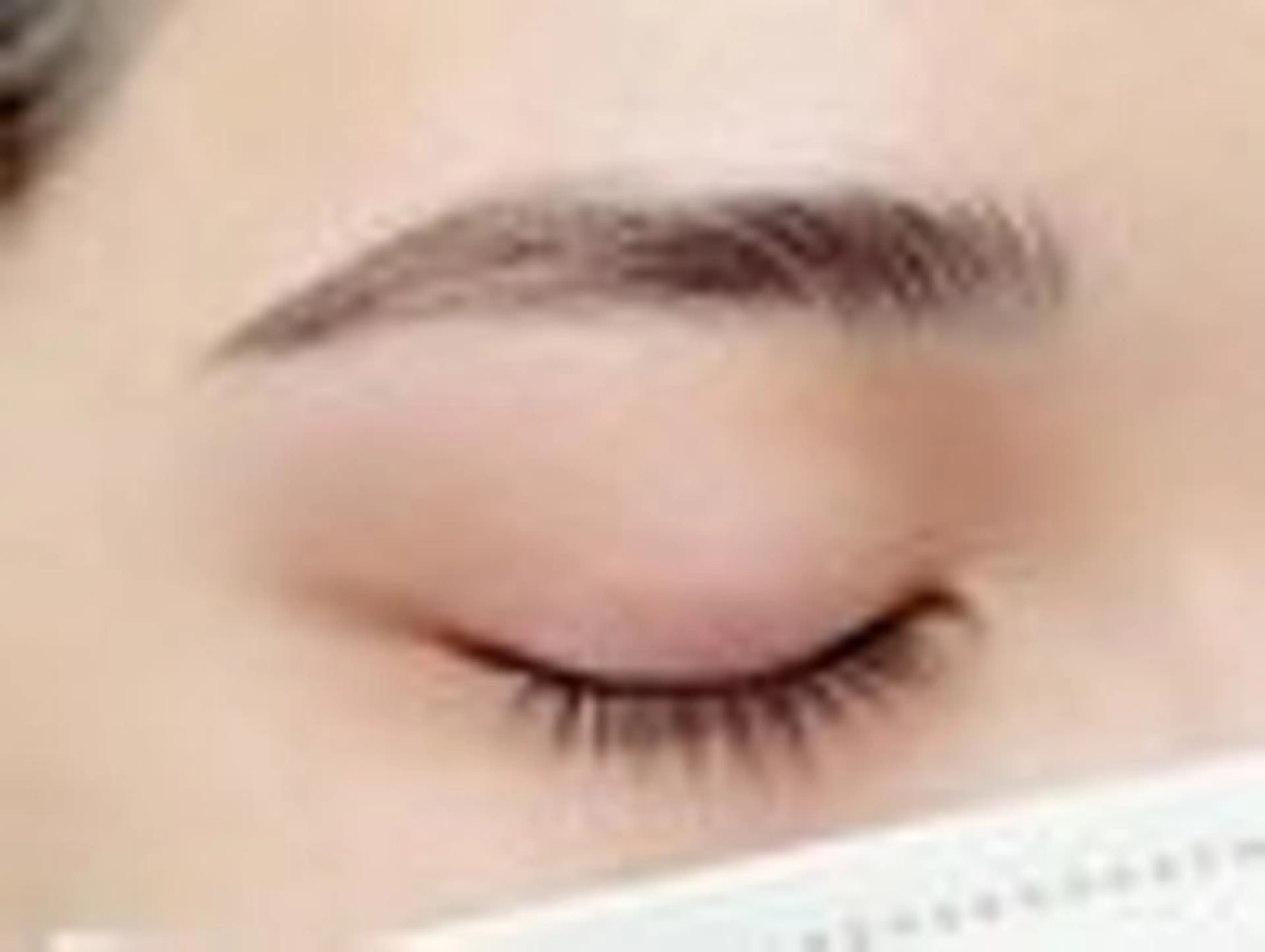 【1名限定/2,000円モデル】オーダーメイド眉毛WAX＋間引きの写真