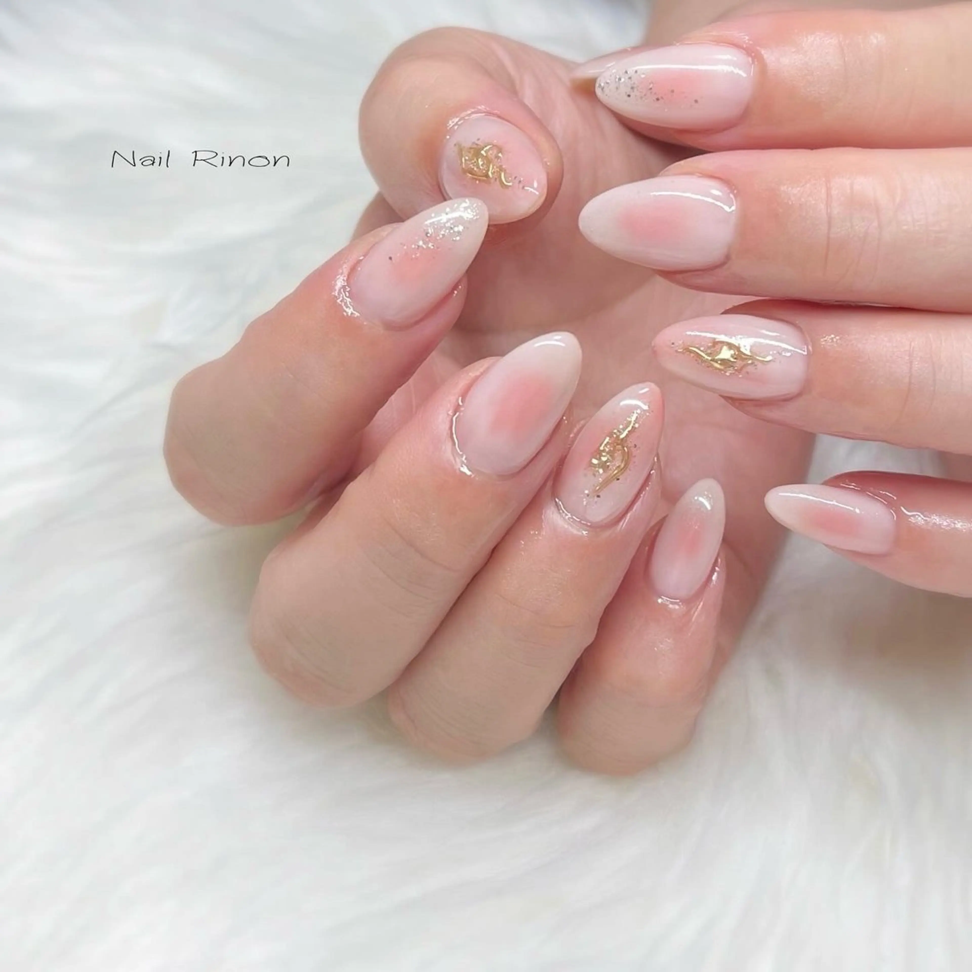 ネイル チークネイル ハンドネイル Nail Rinonのネイルデザイン