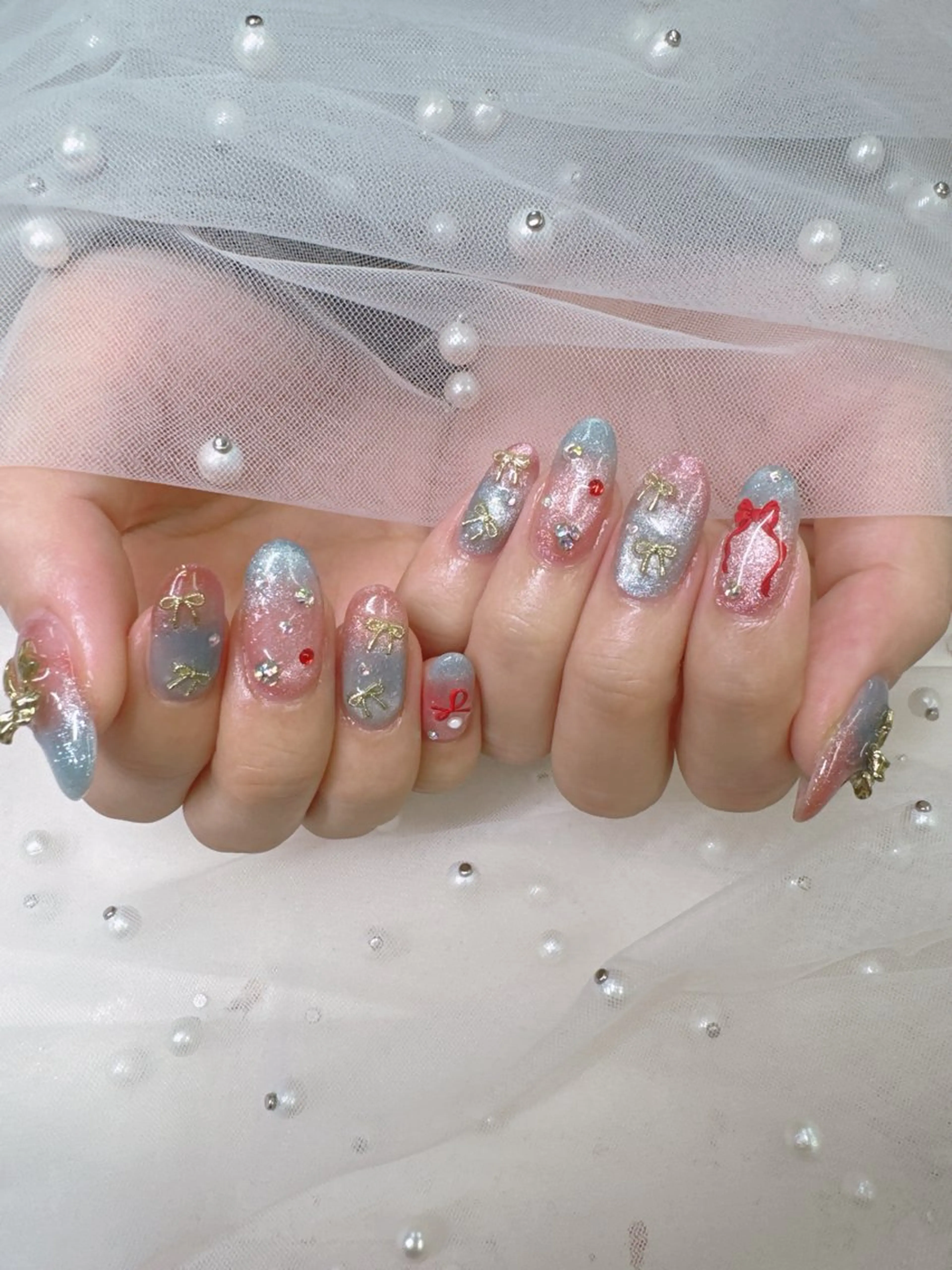 ネイル フレンチネイル ジェルネイル ガラスフレンチ キラキラネイル パラジェル ハンドネイル クイーンズネイル銀座所属・Queeens nailのネイルデザイン