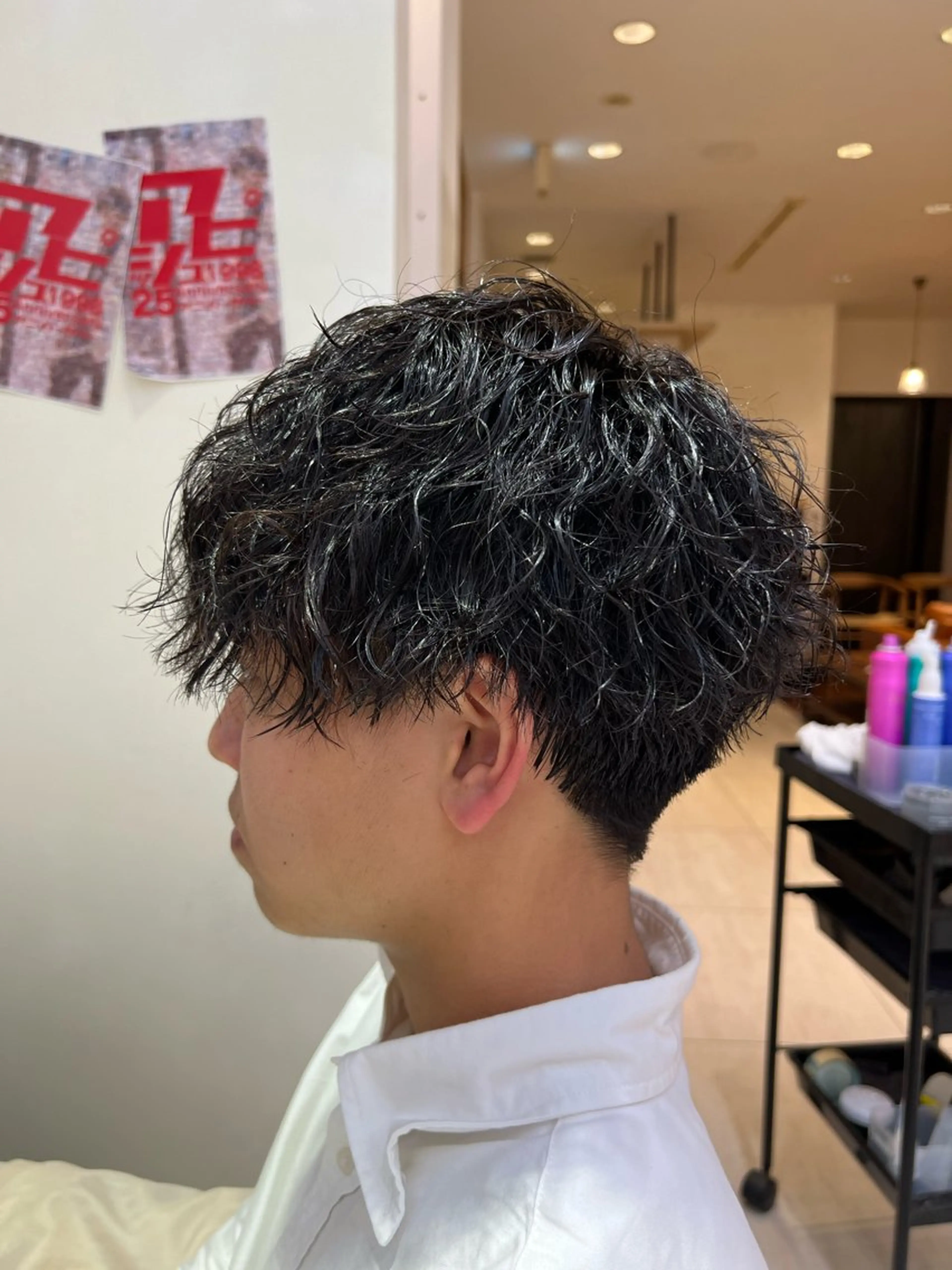 ショート メンズパーマ 岩成健志郎のヘアスタイル