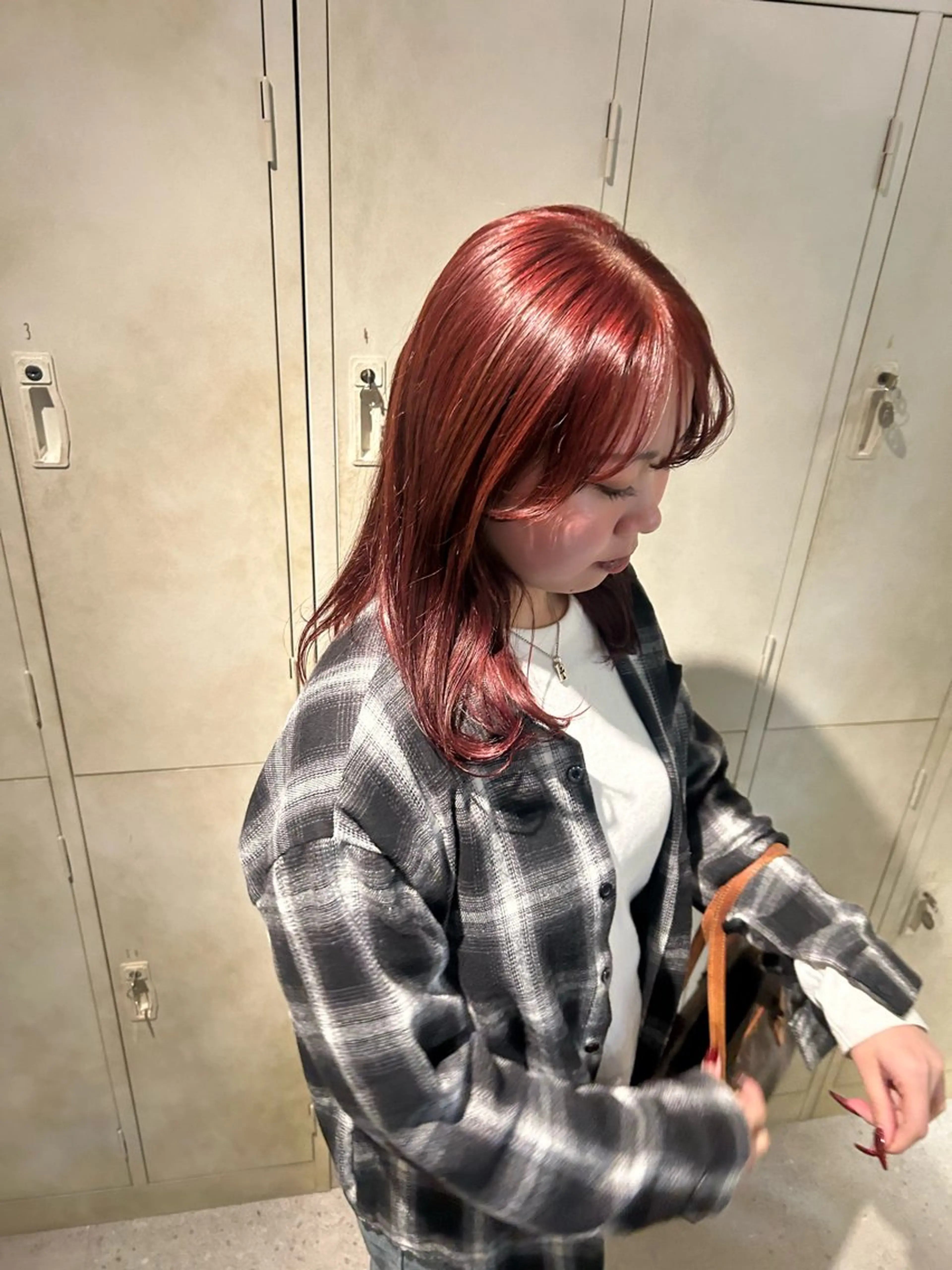 セミロング カラー カット ヘアカラー Lolonois野田 ヒガシ カイリ🐬のヘアスタイル