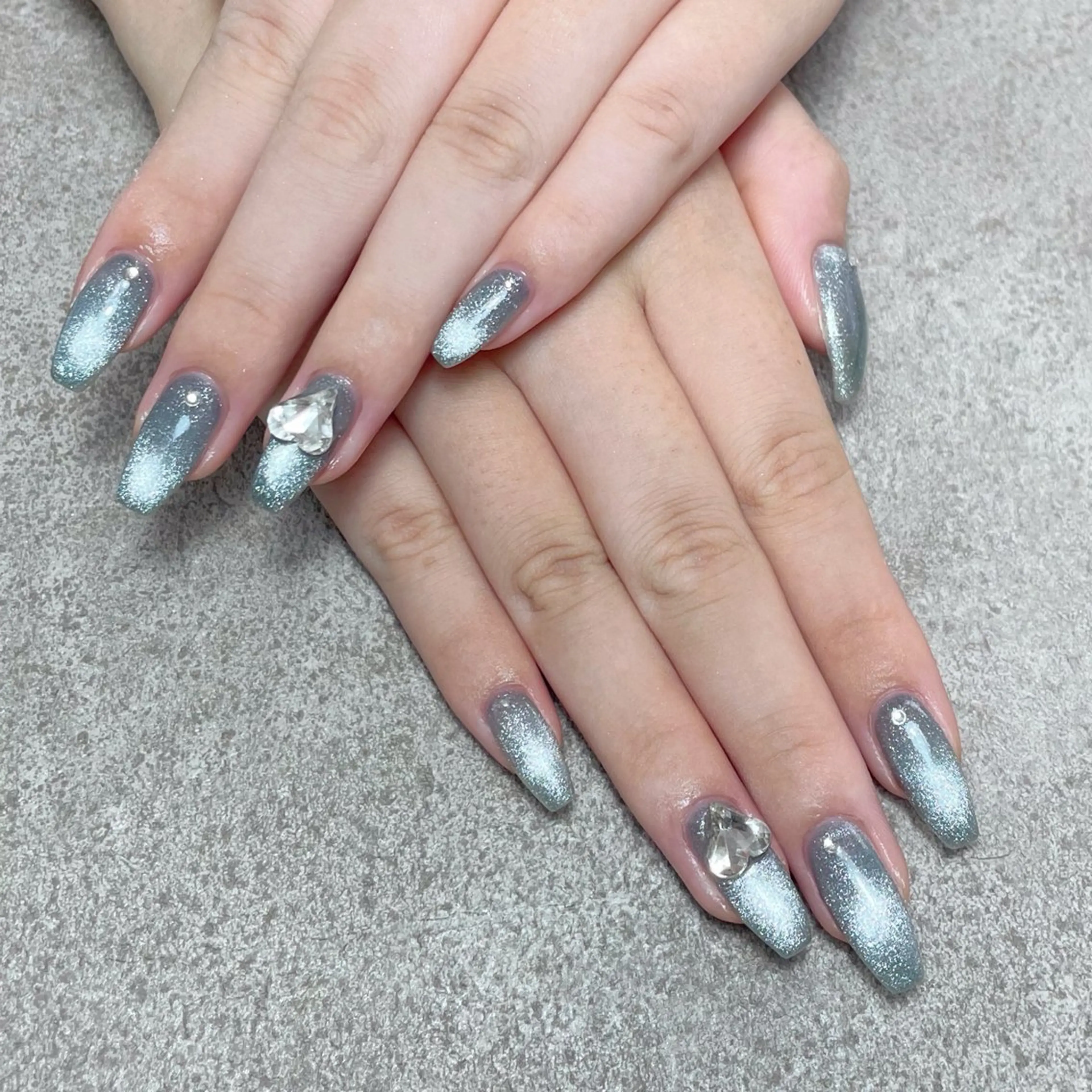 ネイル マグネットネイル ハンドネイル nailroom DIASOMNIAのネイルデザイン