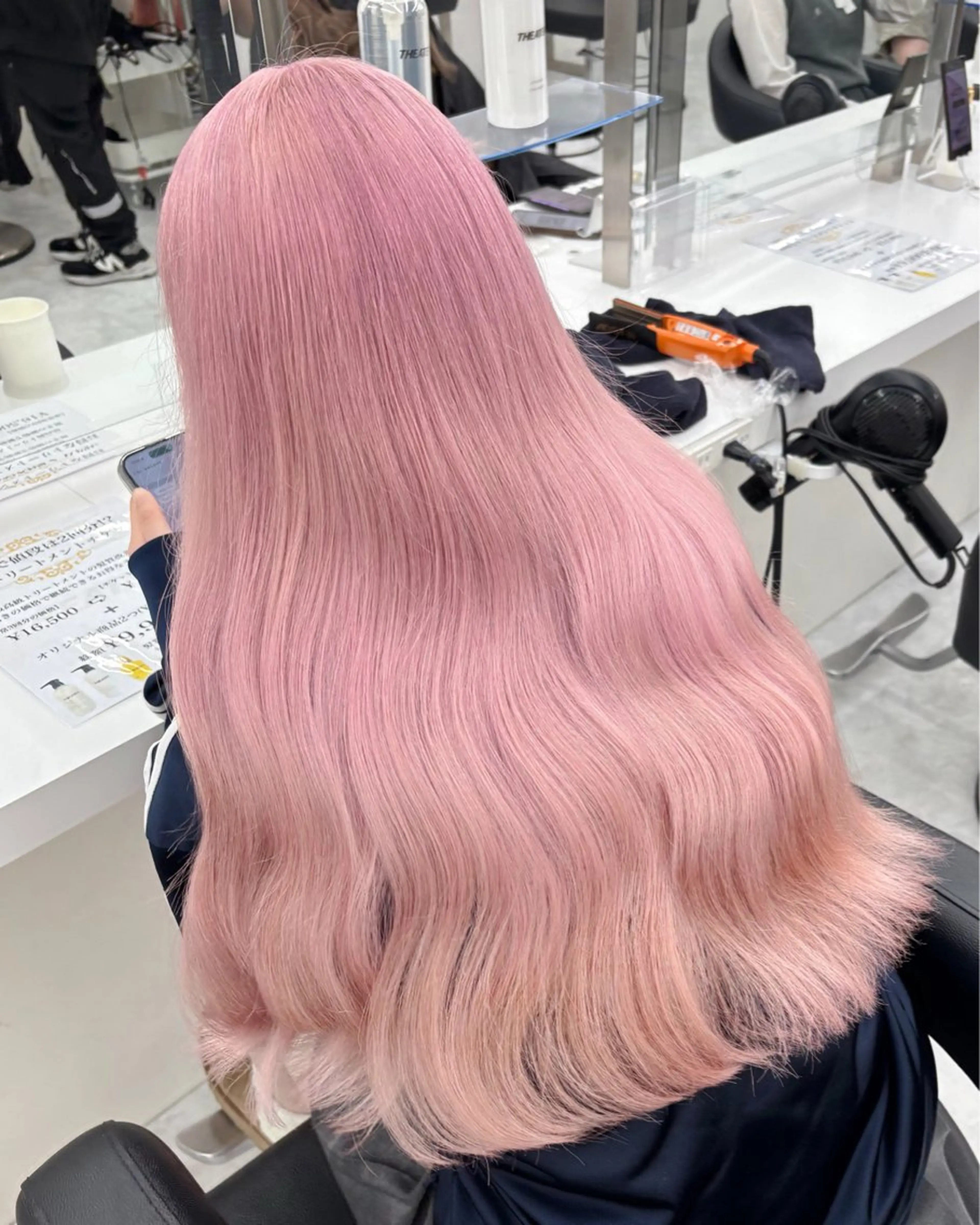 ロング カラー モテ髪💕ハイトーン ベージュ yuriaのヘアスタイル