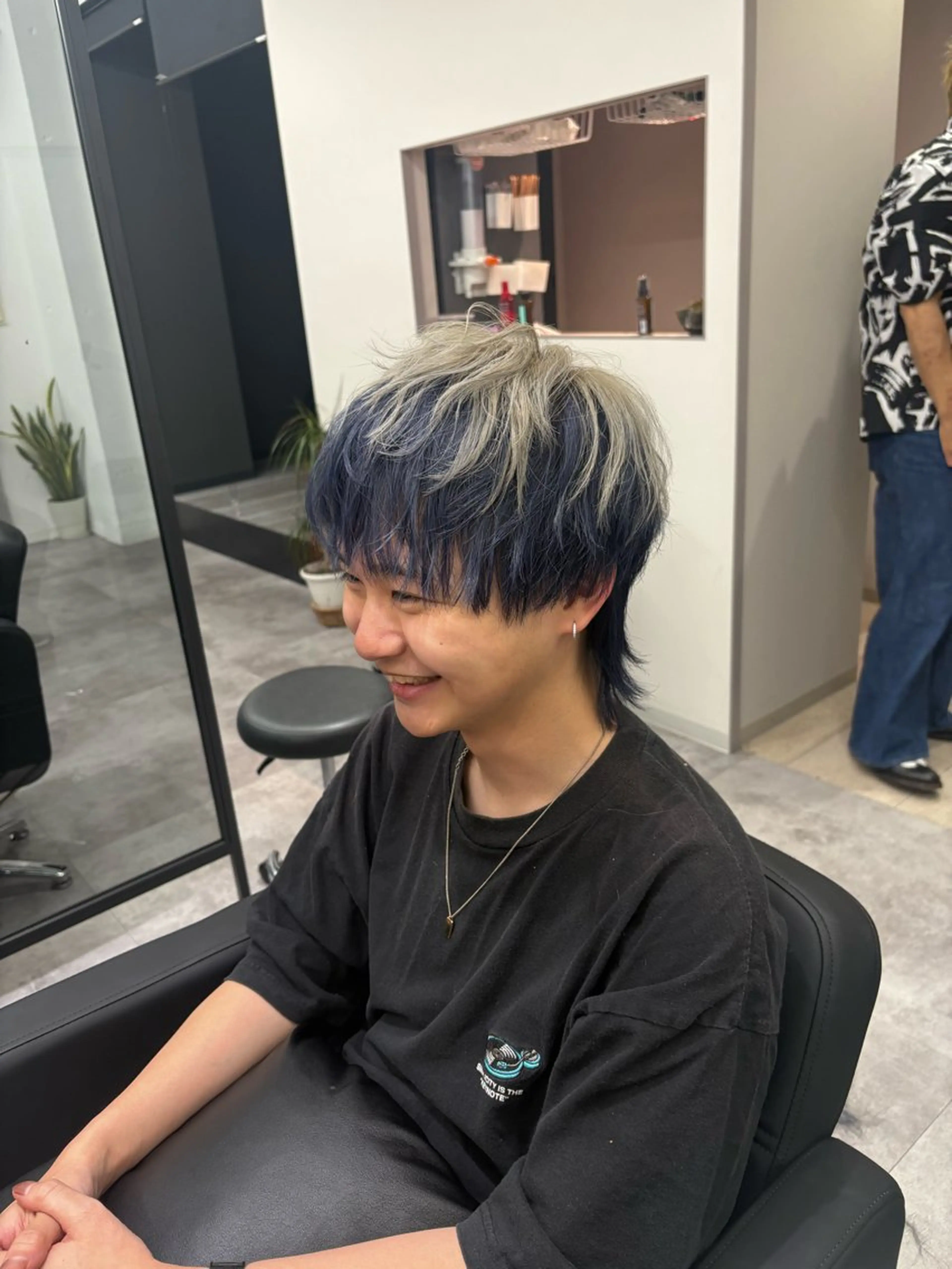 メンズ ヘアカラー Nail &Beauty by UNO伊勢原所属・COCO .のヘアスタイル